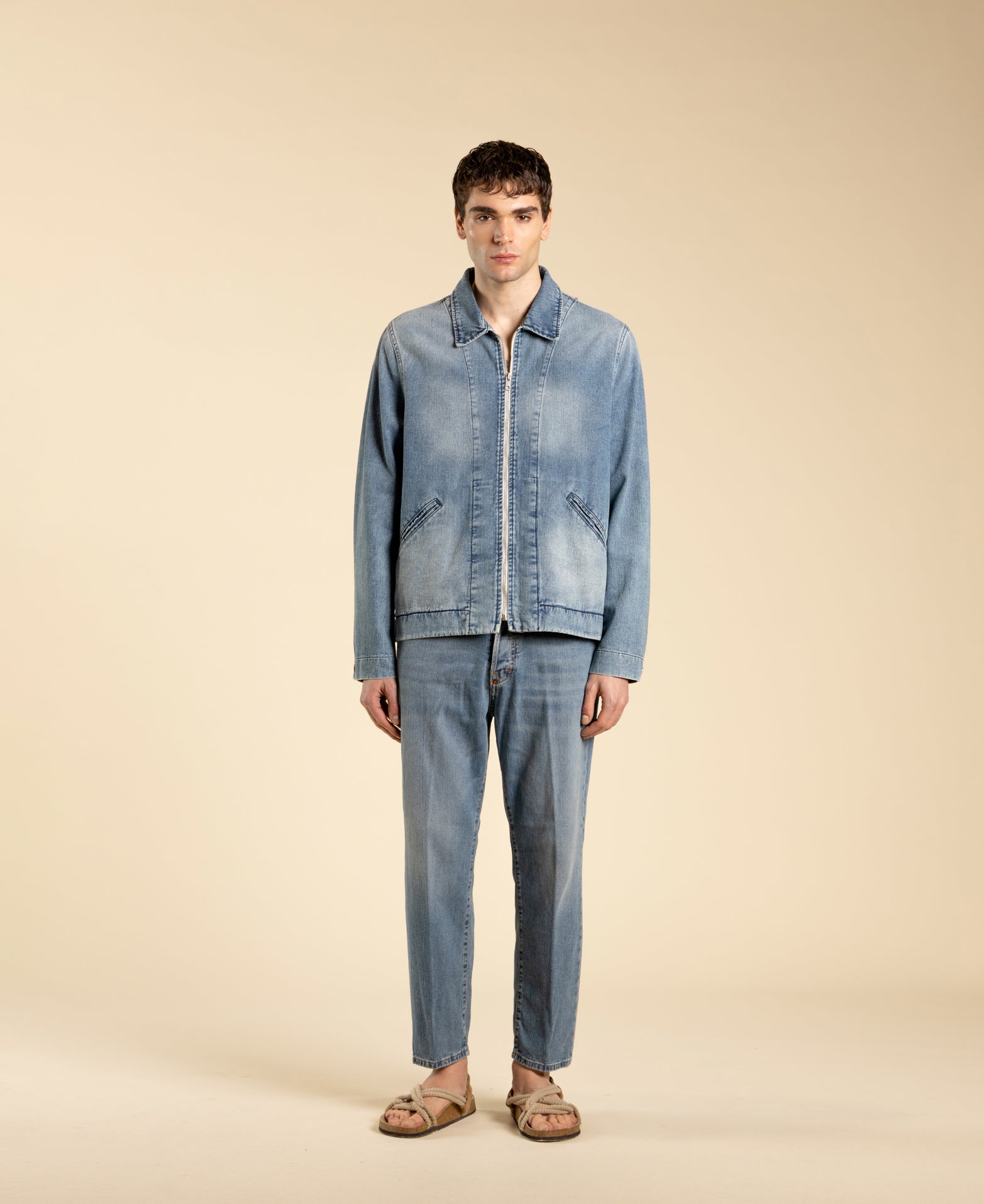 veste en jean délavée