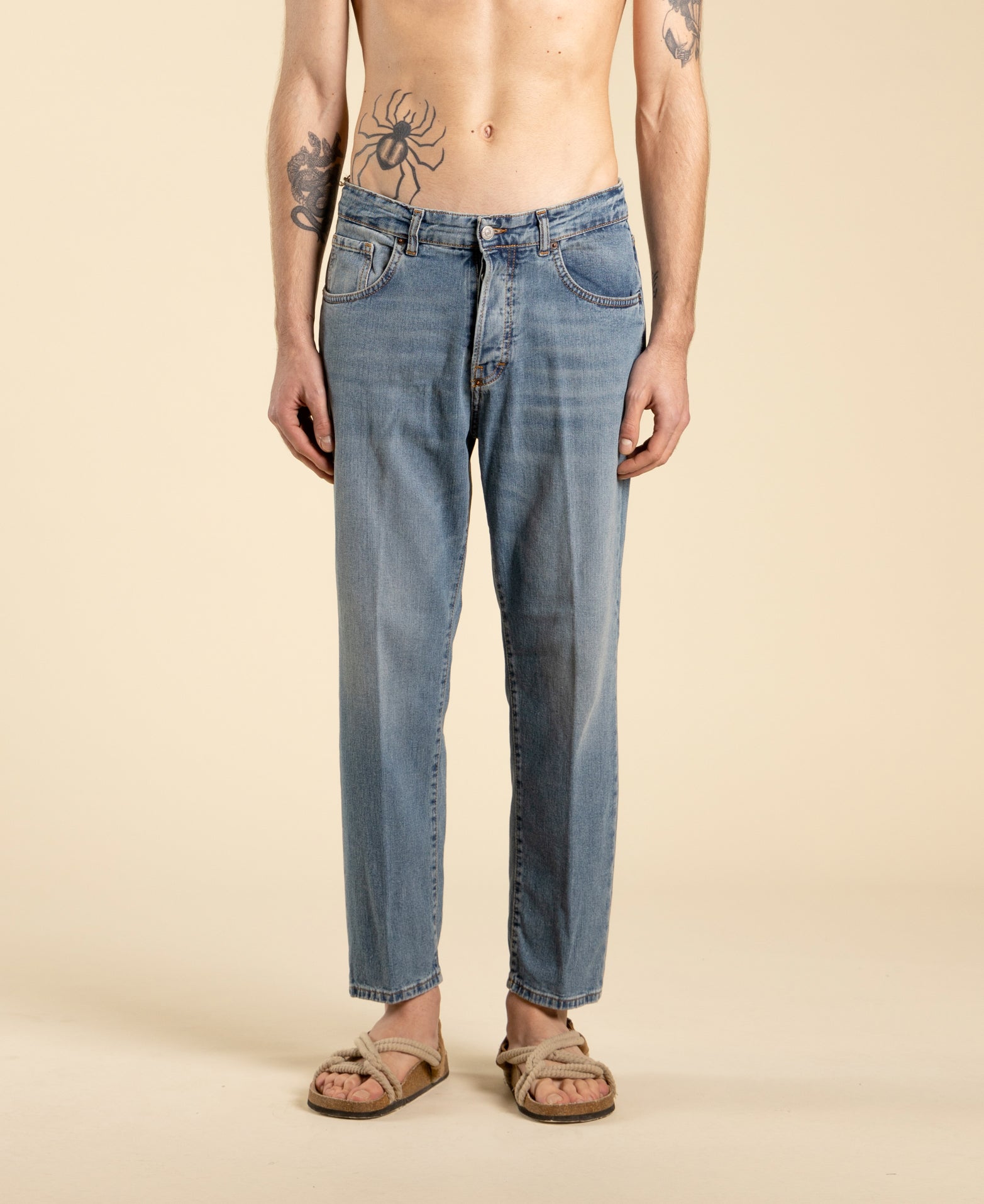 Regular-fit jeans with a faded effect