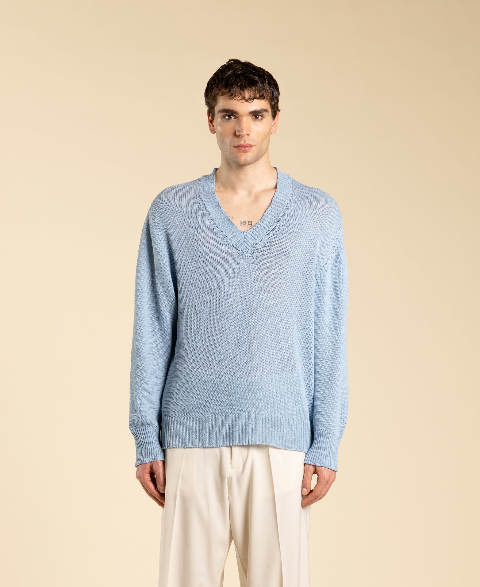 Pull à manches longues et col en V - Bleu clair