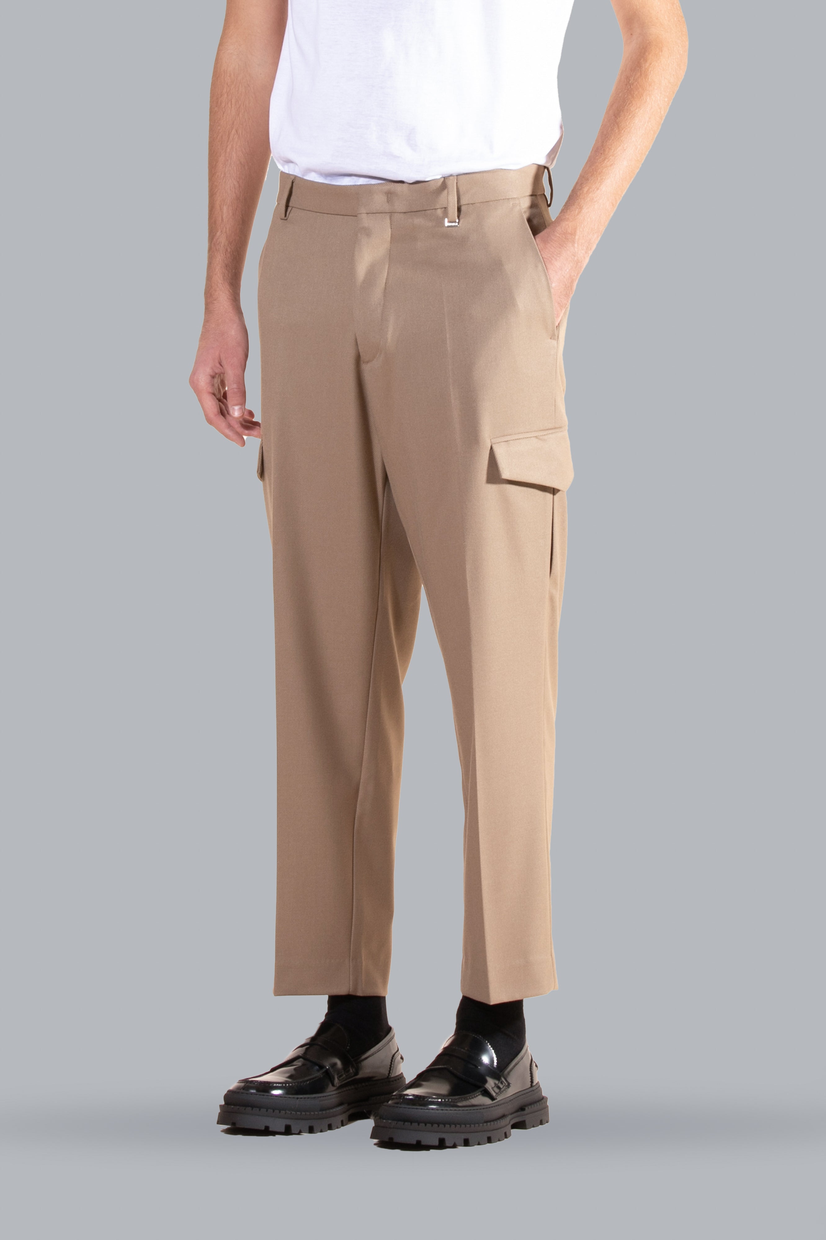 Pantalon coupe droite avec poches - Beige