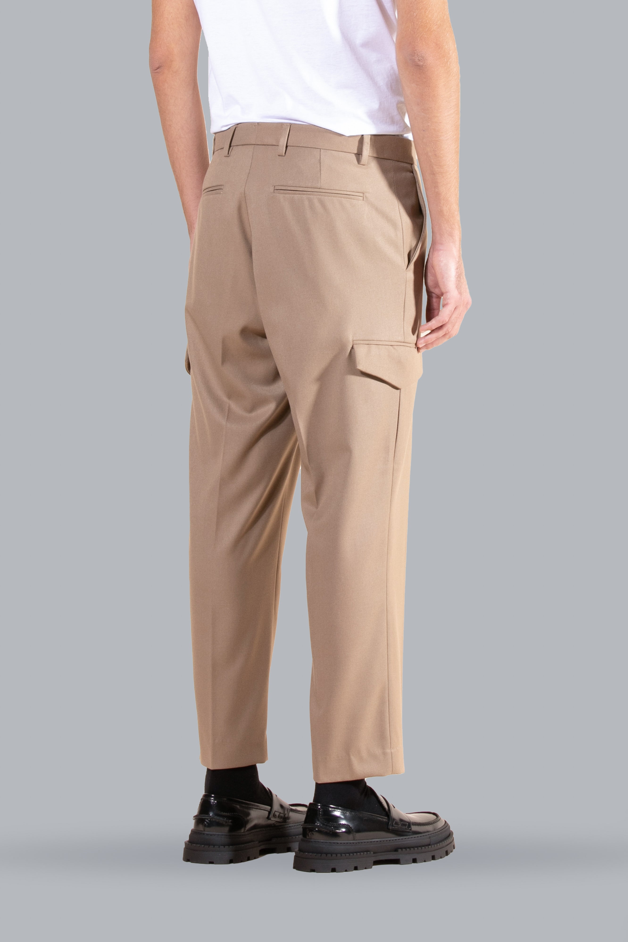 Pantalon coupe droite avec poches - Beige
