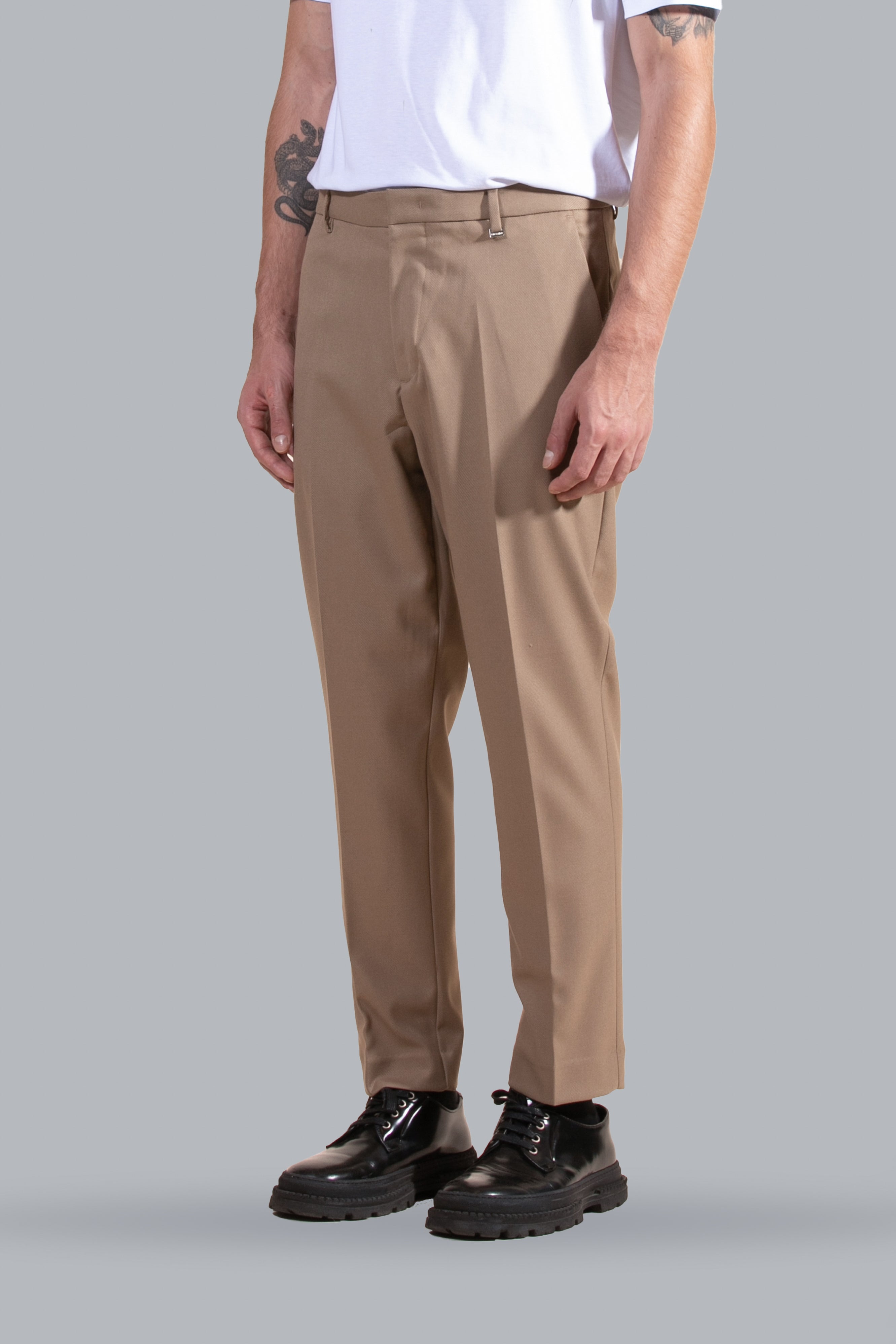 Pantalon de costume coupe classique avec poche américaine - Beige