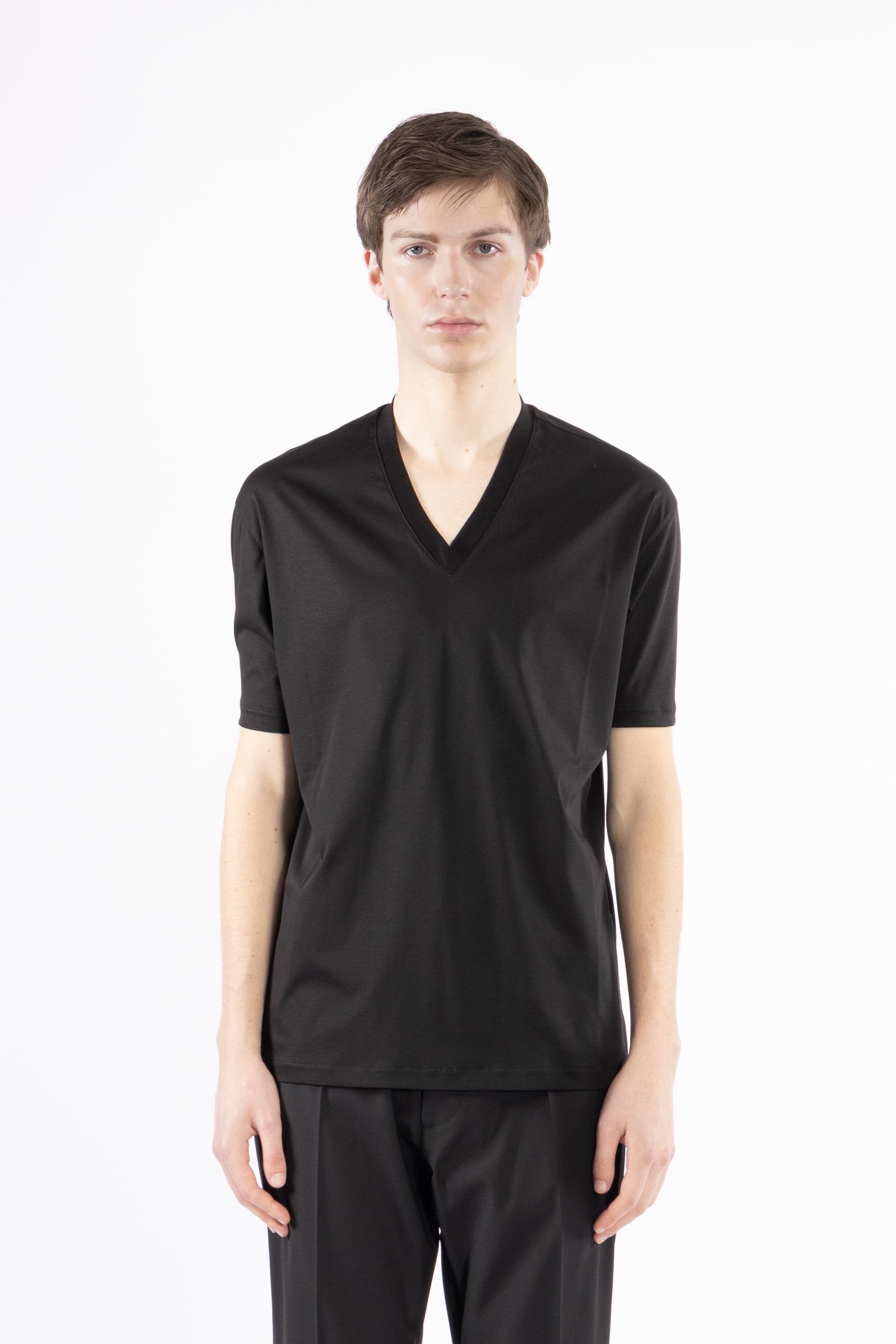 T-shirt scollo a punta cotone mercerizzato - Nero