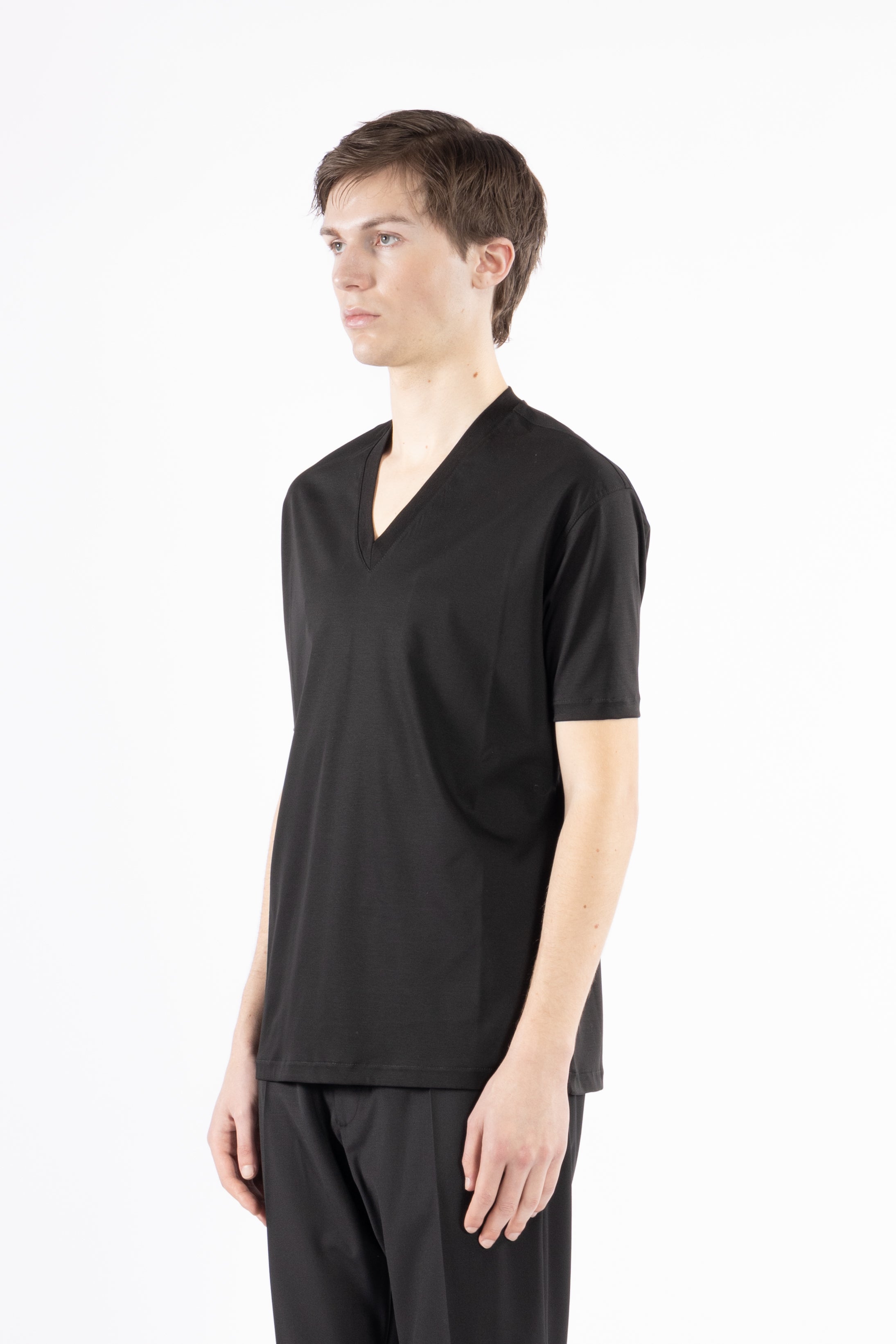 T-shirt scollo a punta cotone mercerizzato - Nero