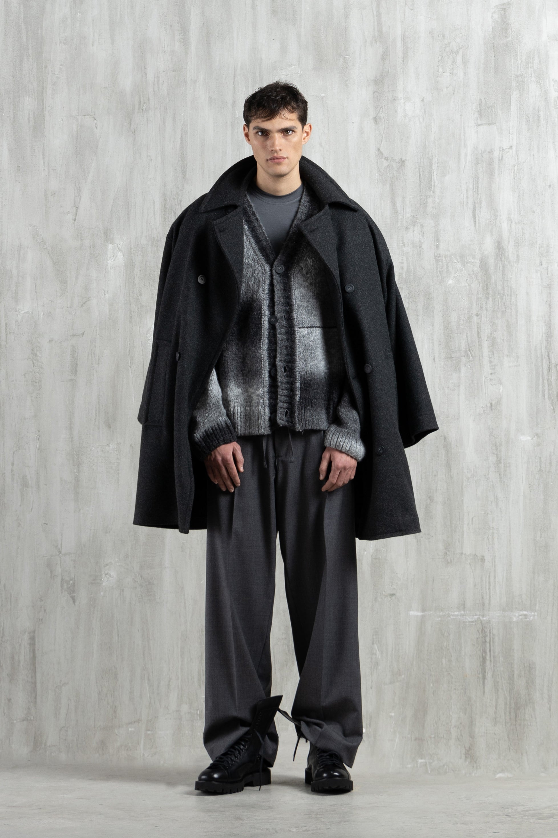 Pantalone fondo largo con coulisse in vita - Grigio