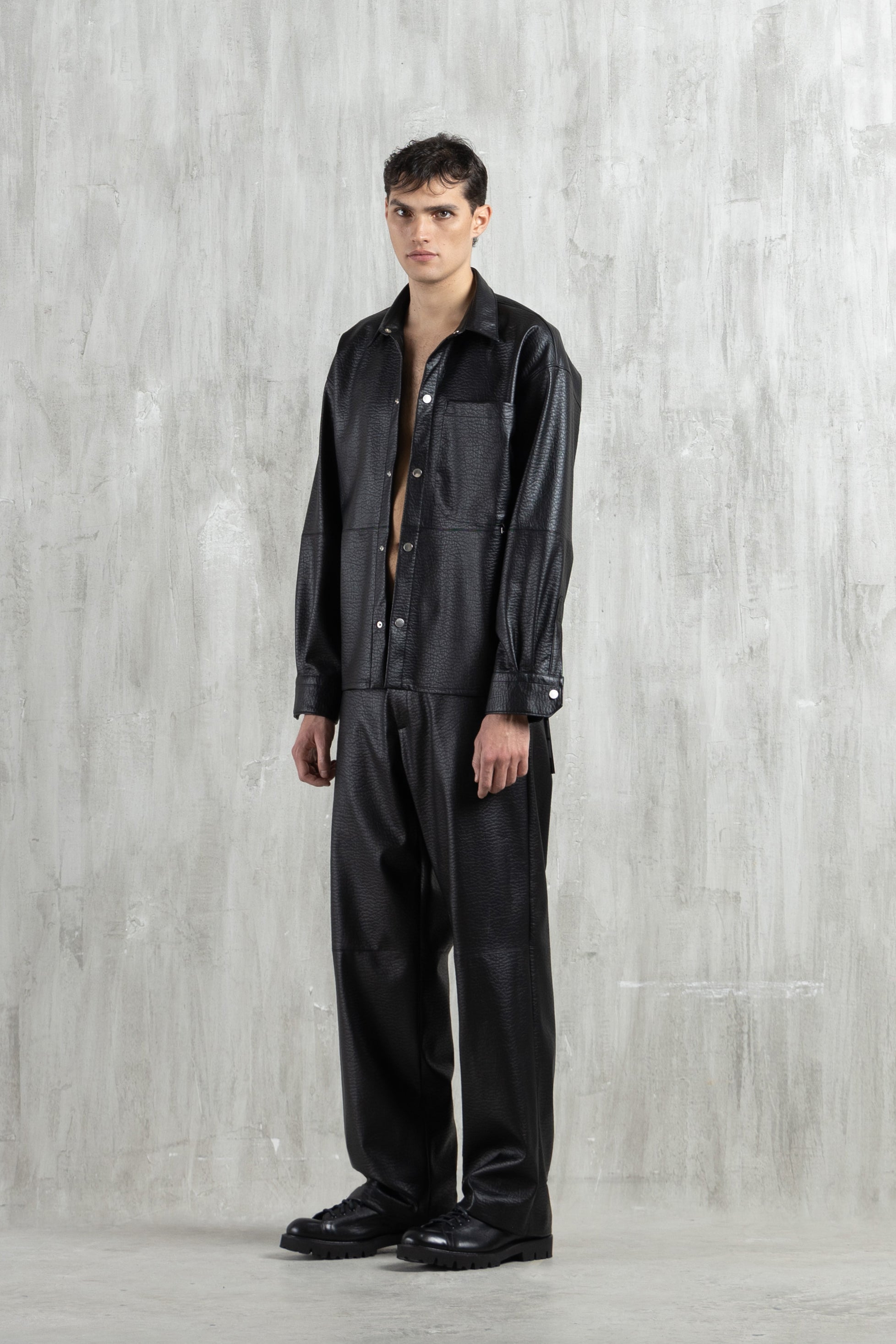 Chemise aspect cuir - Noire