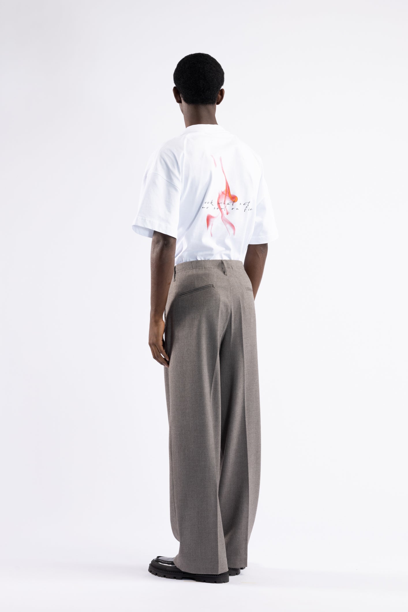 Pantalone fondo largo con coulisse in vita - Tortora