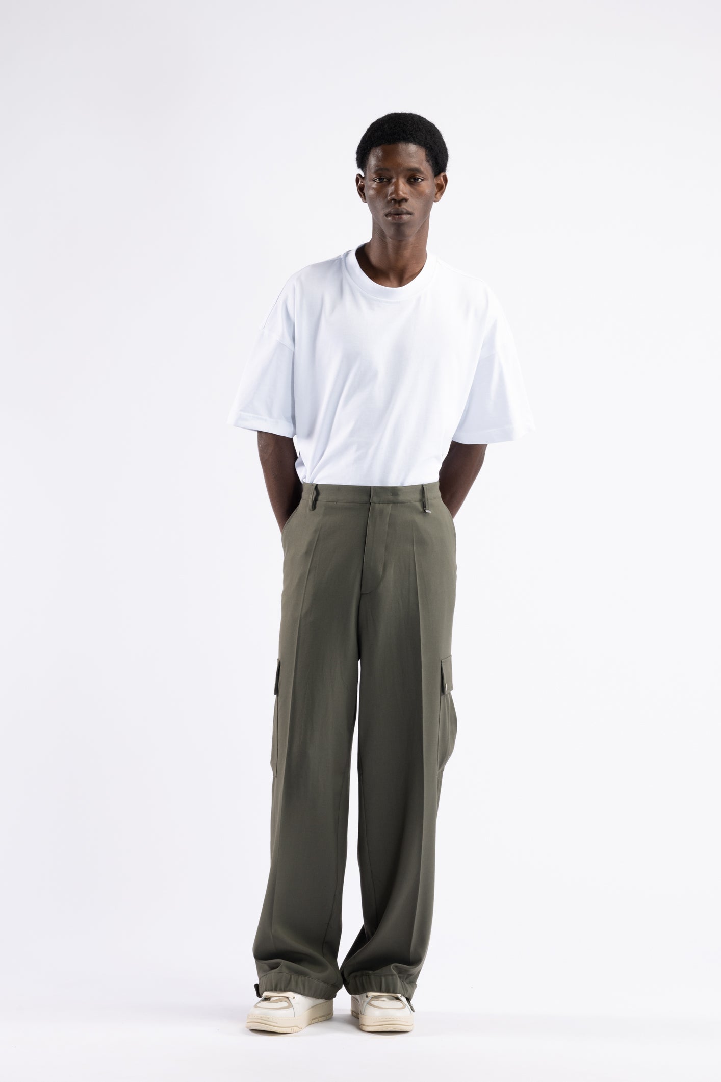 Pantalone cargo gamba larga - Verde