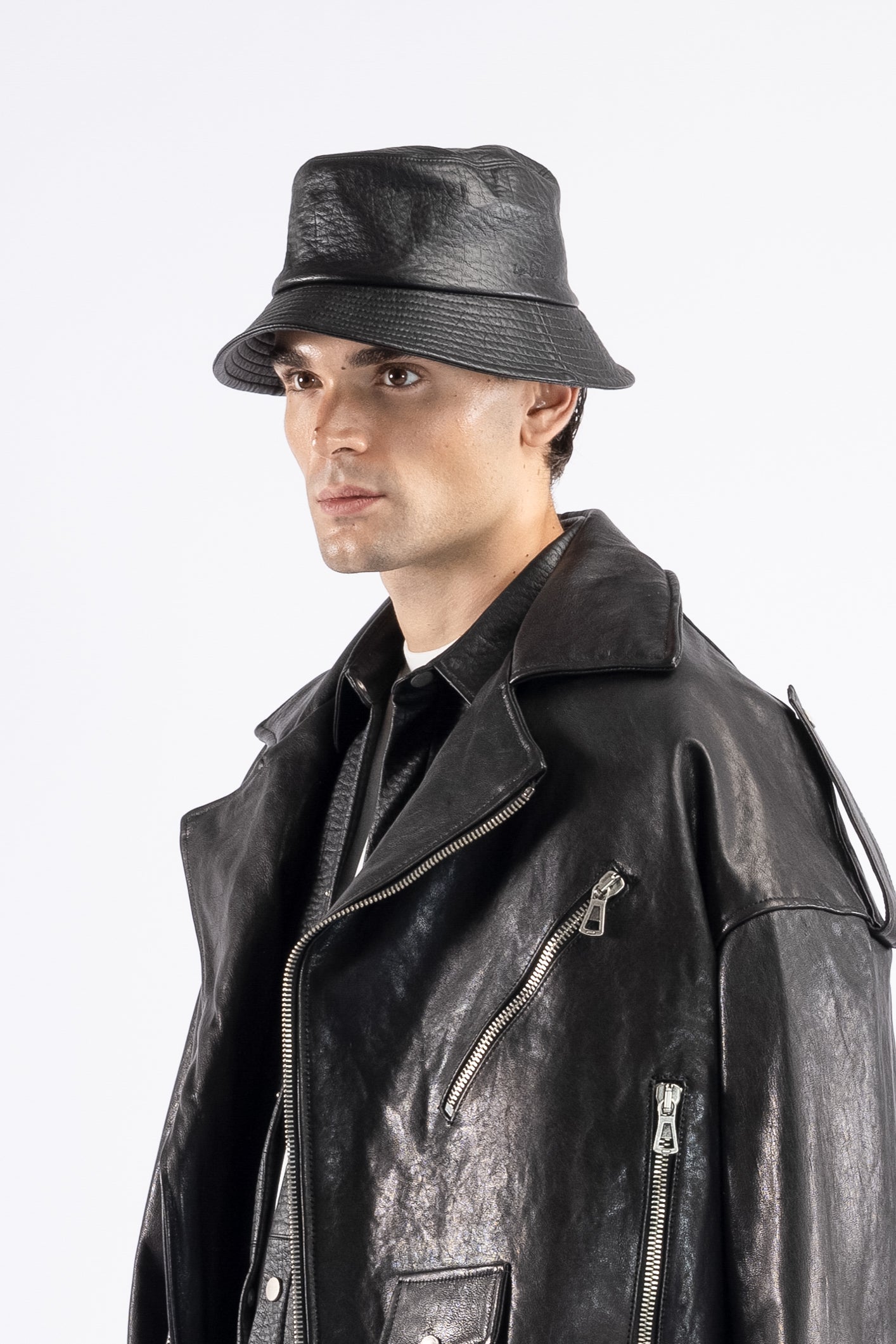 Seau en tissu effet cuir