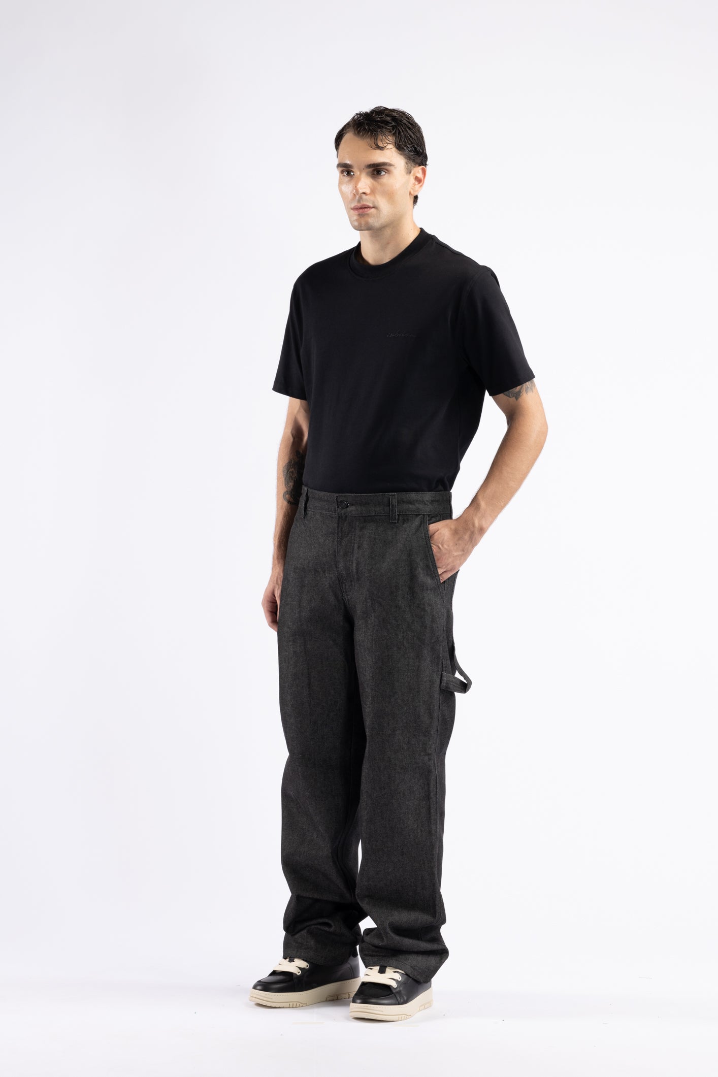 Jean de charpentier en denim noir