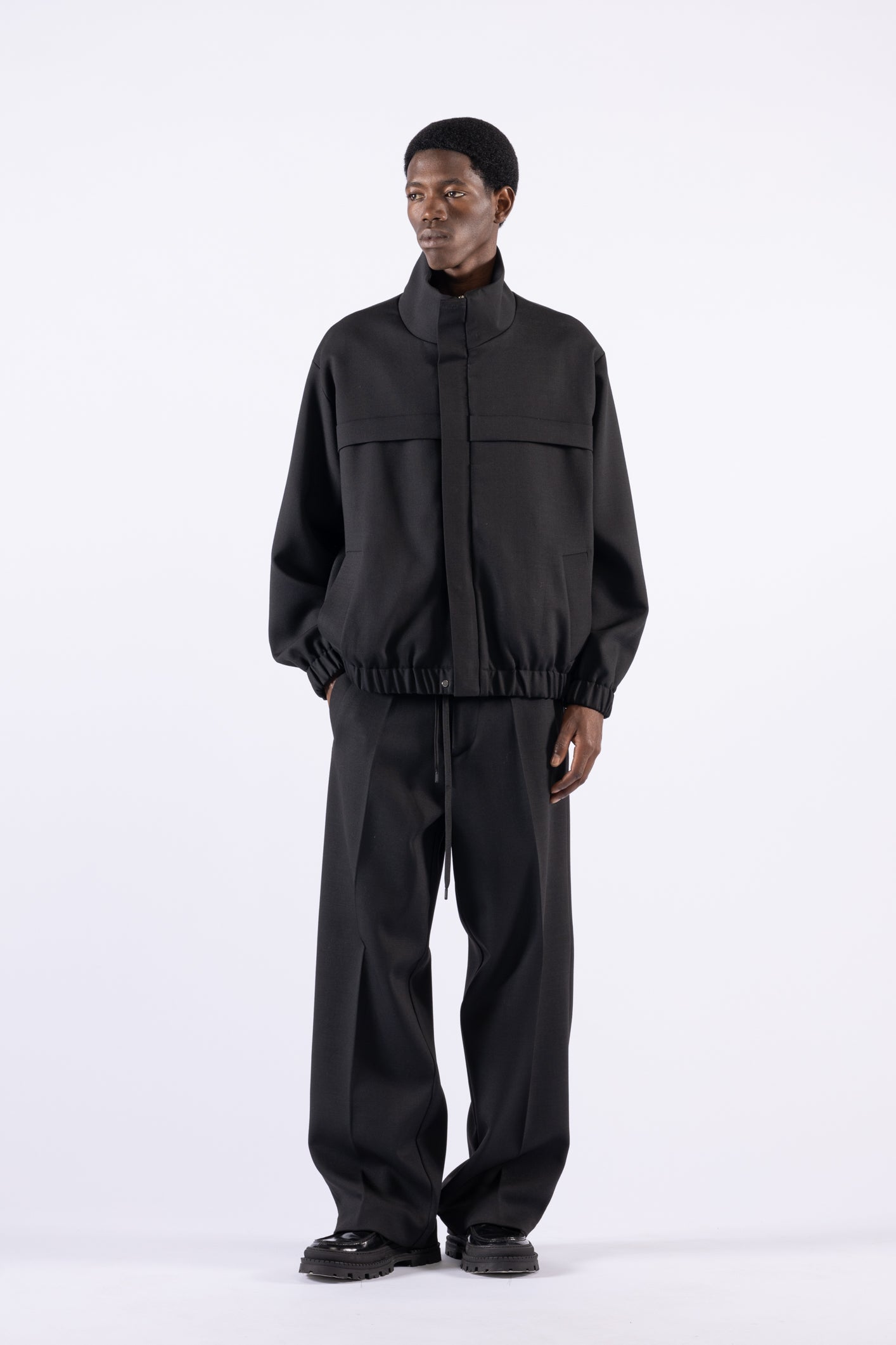 Veste zippée à col montant - Noire