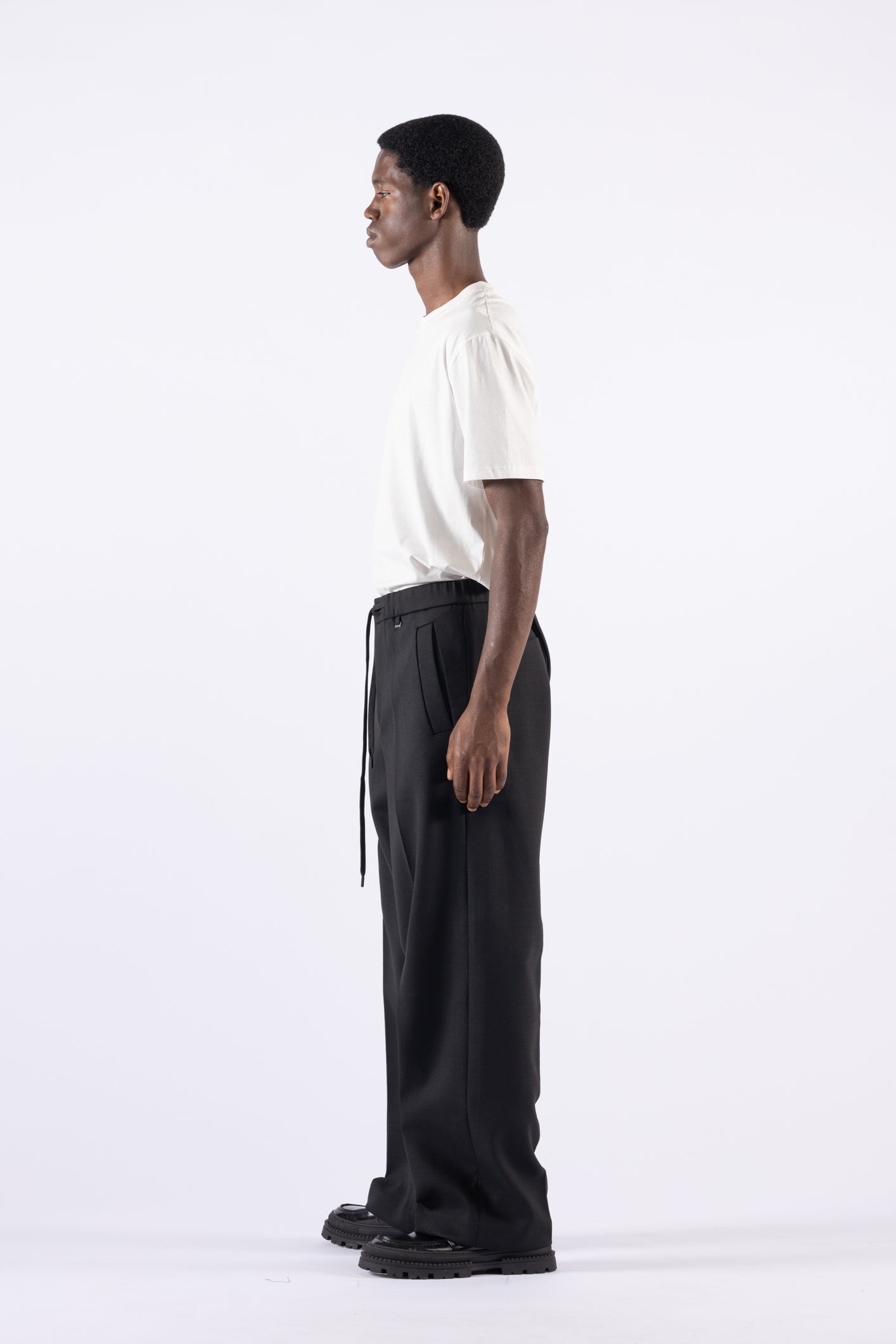 Pantalon à jambes larges et cordon de serrage - Noir