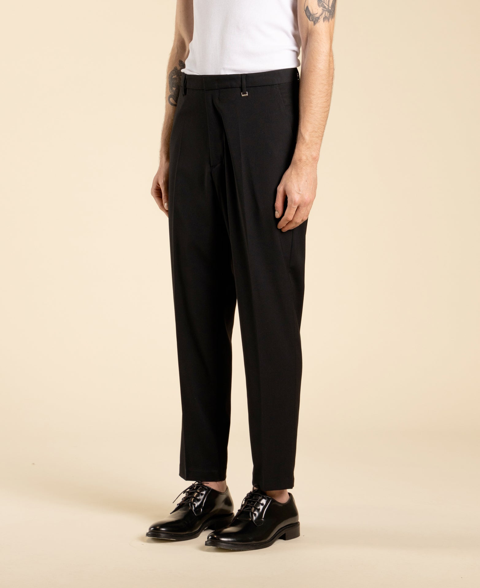 Pantalon coupe droite avec poche américaine - Noir