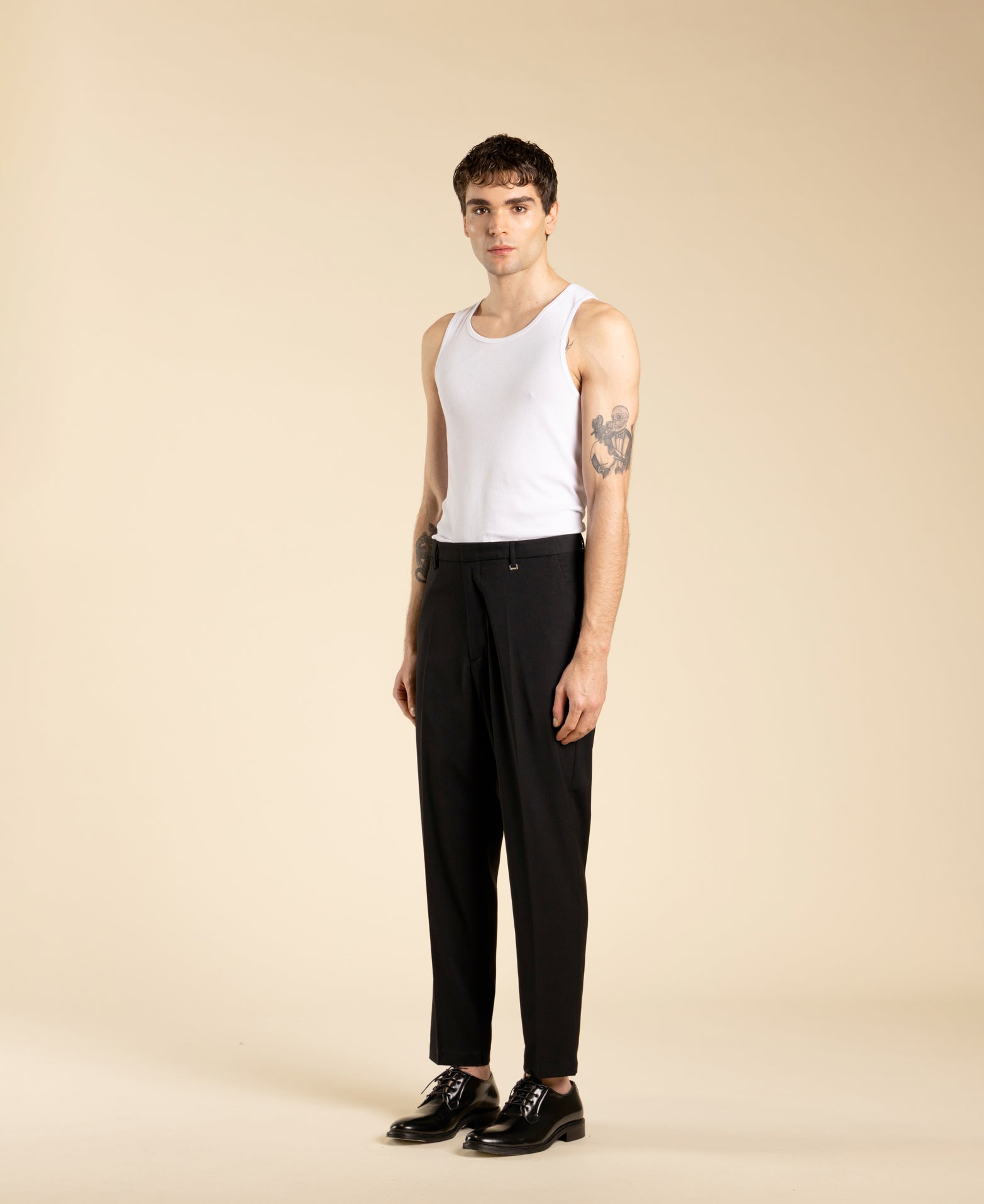 Pantalon coupe droite avec poche américaine - Noir