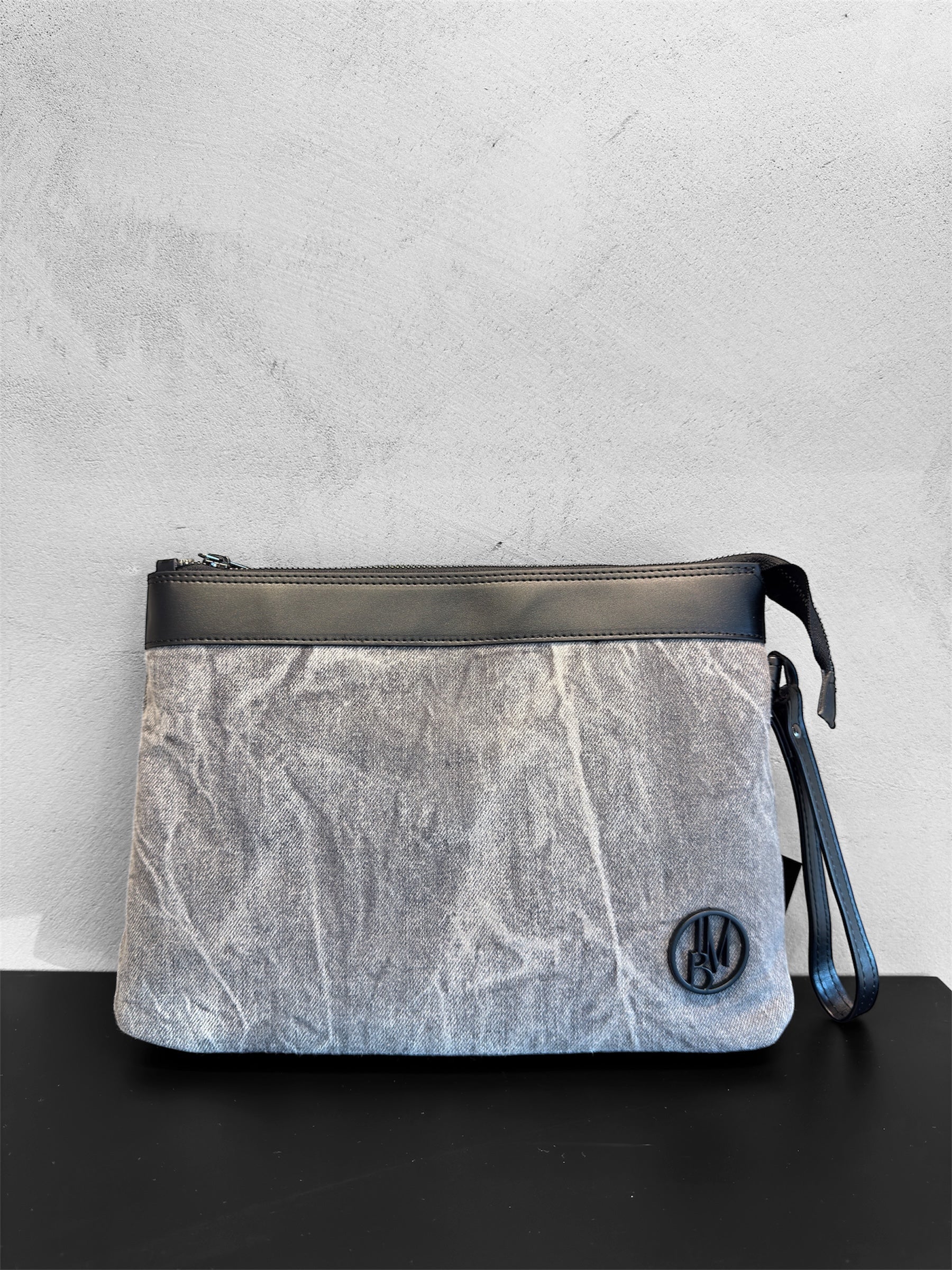 Pochette in denim grigio