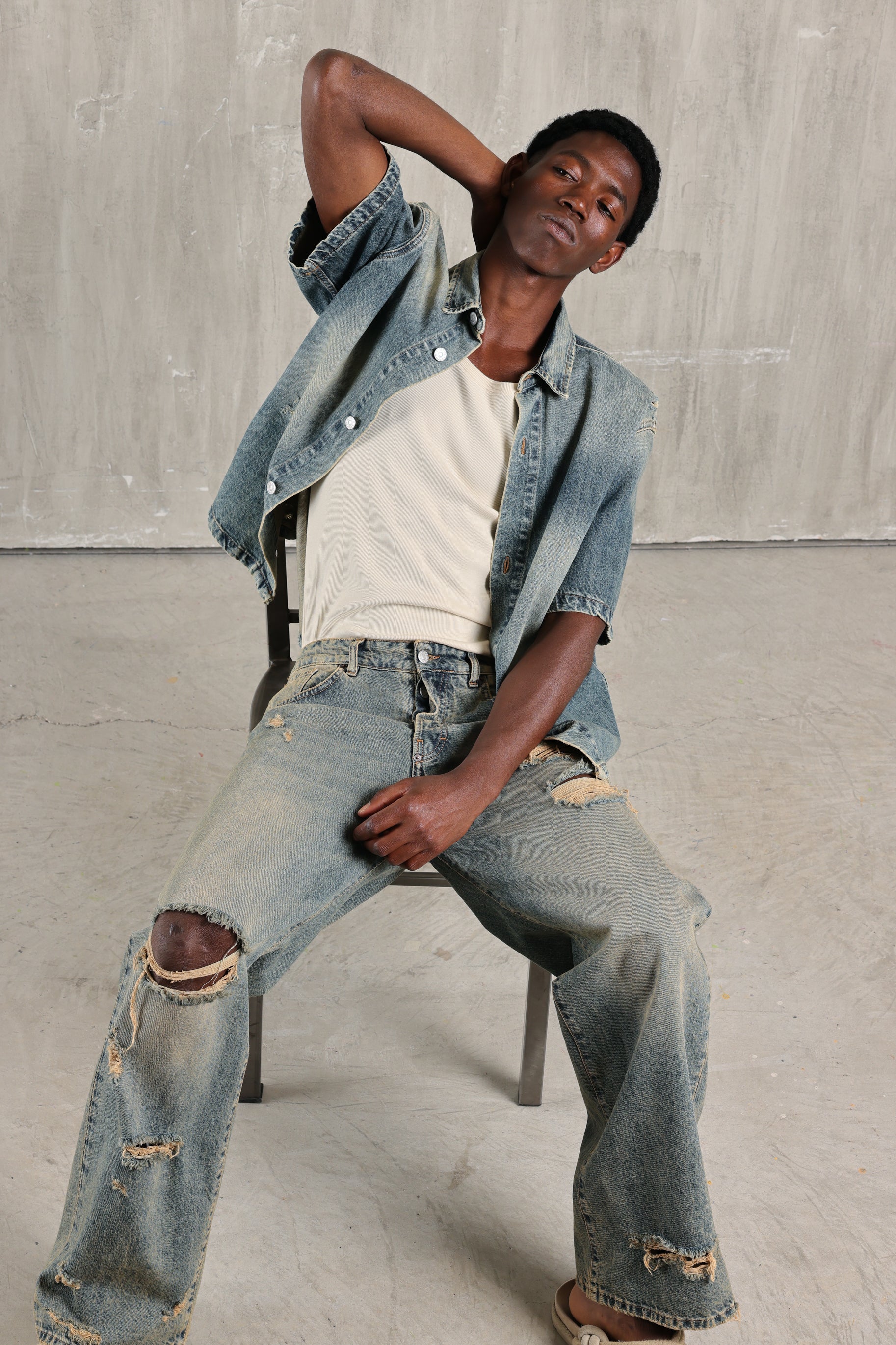 Jeans gamba ampia effetto slavato