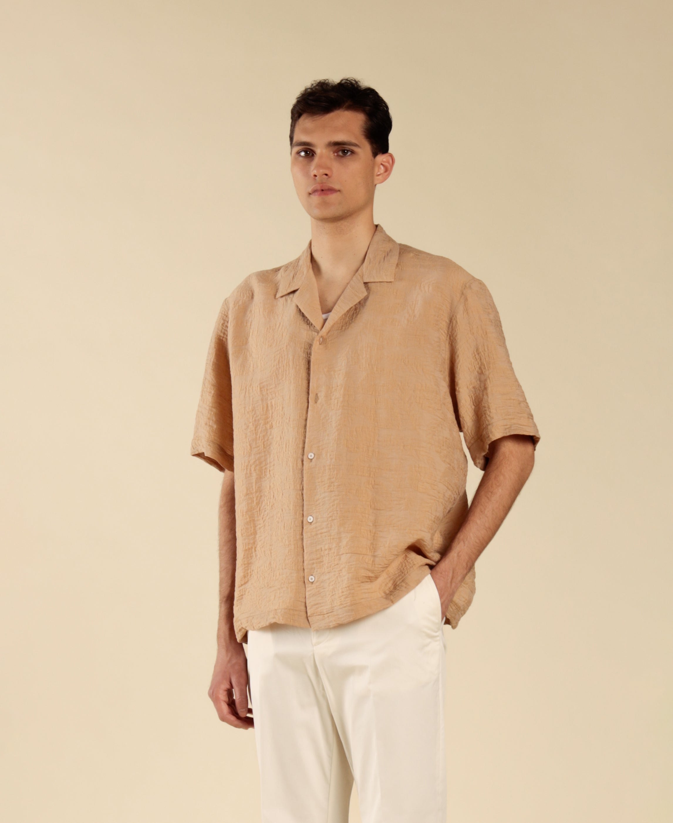 Chemise à col bowling jacquard beige