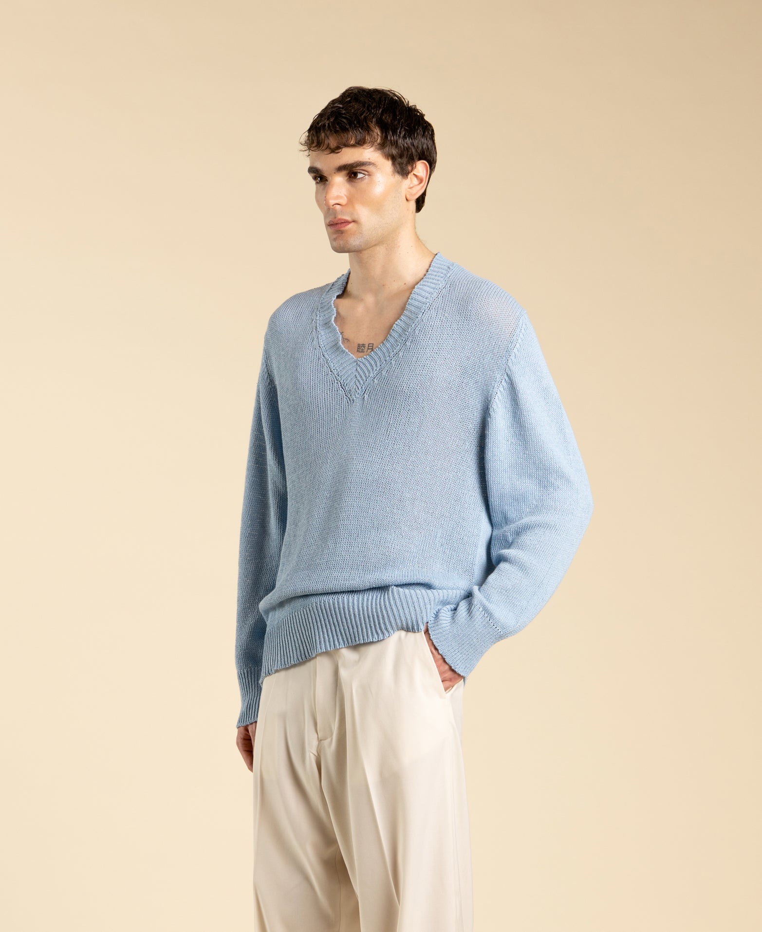 Pull à manches longues et col en V - Bleu clair