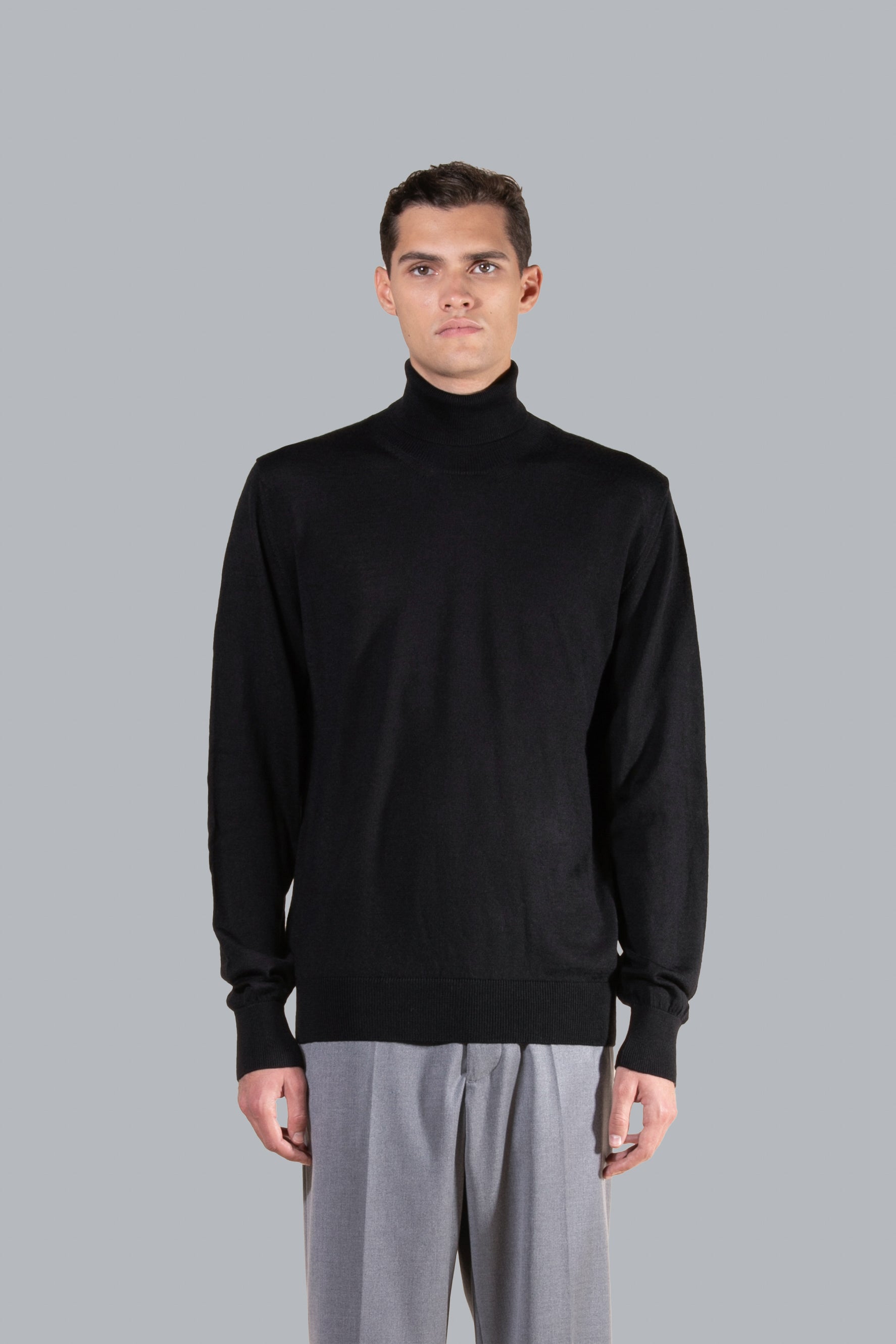 Col roulé en laine mérinos - Noir