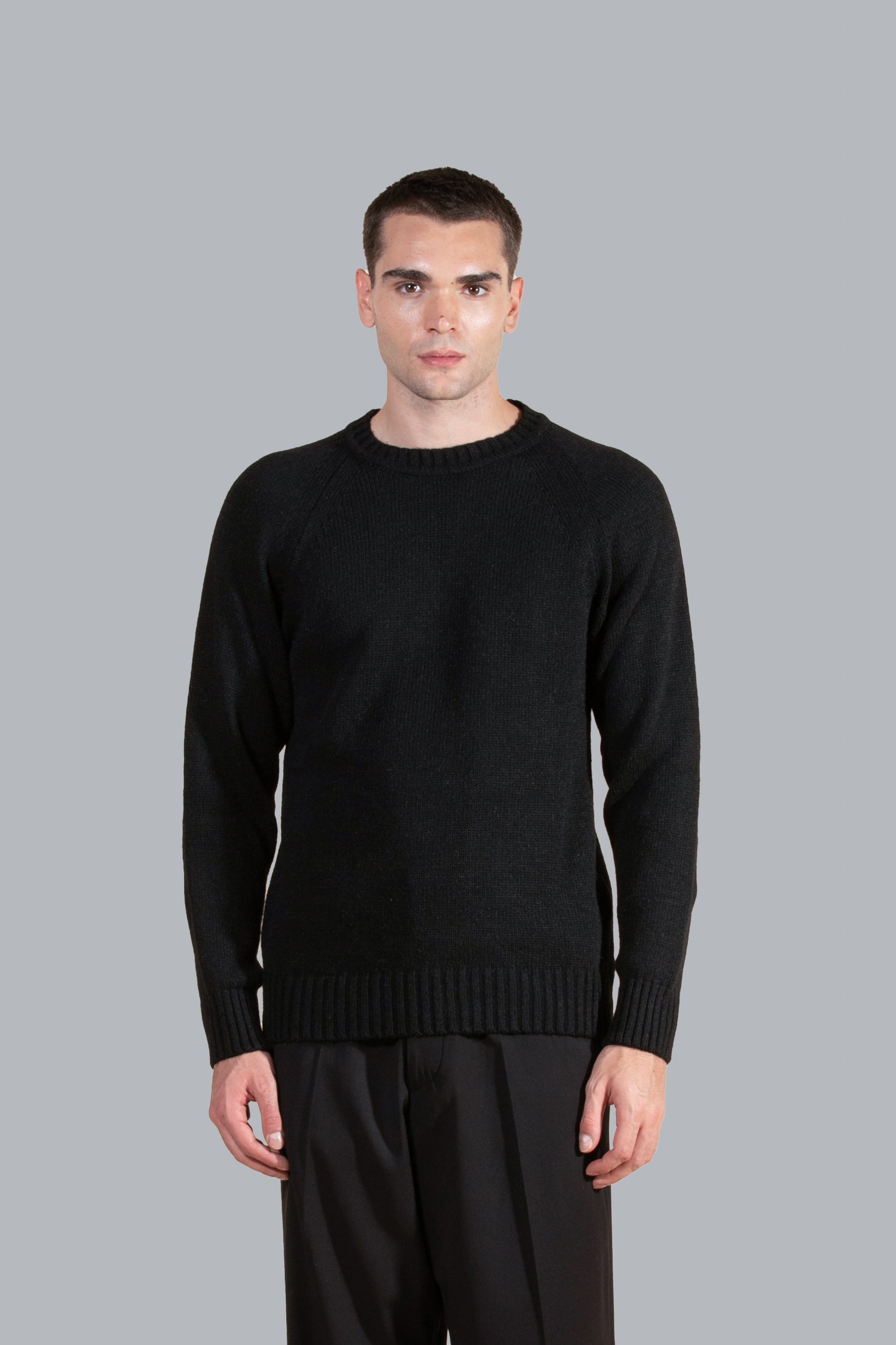 Pull ras du cou en laine mélangée - noir