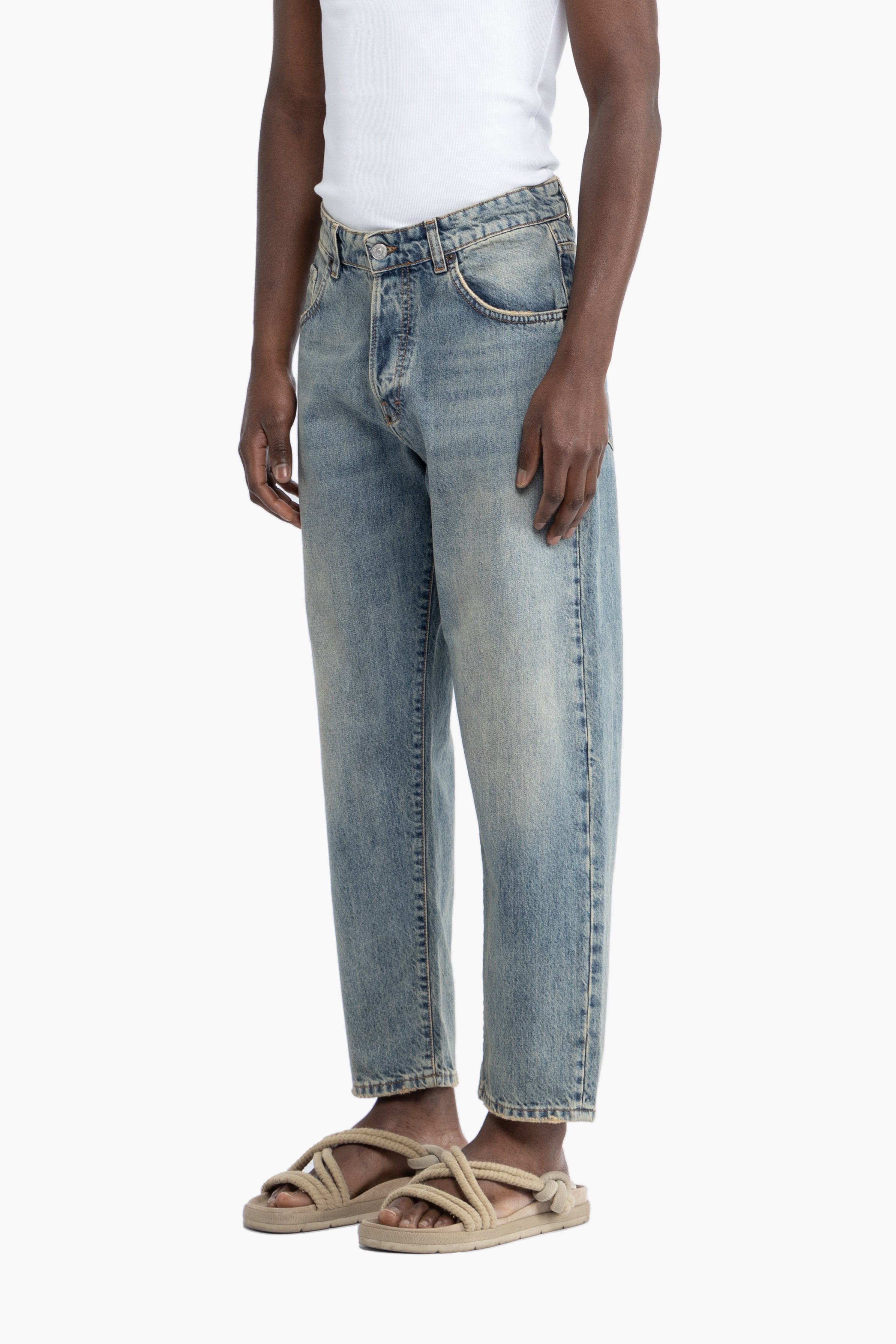 Jeans crop fit effetto slavato