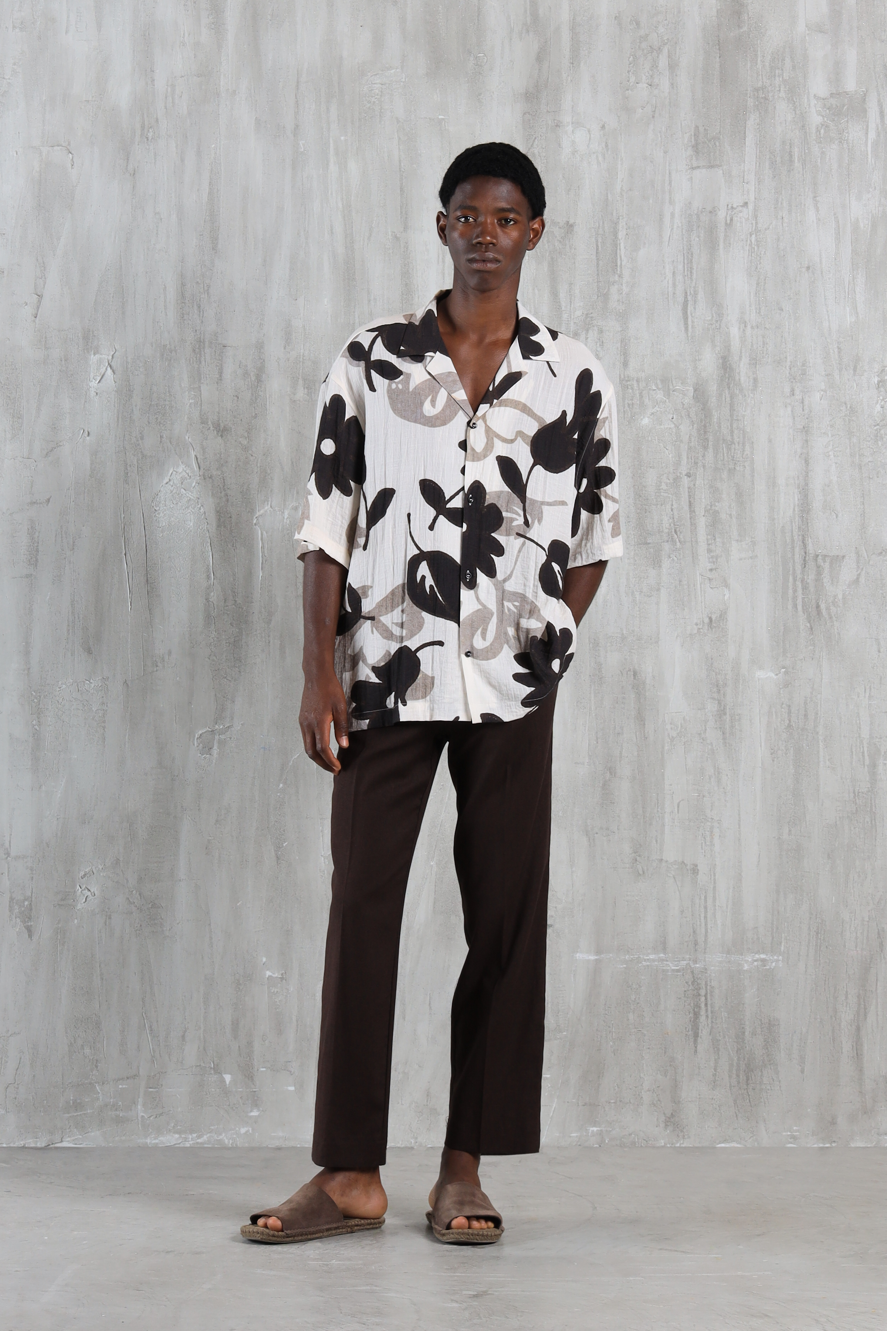 Camicia collo aperto con stampa