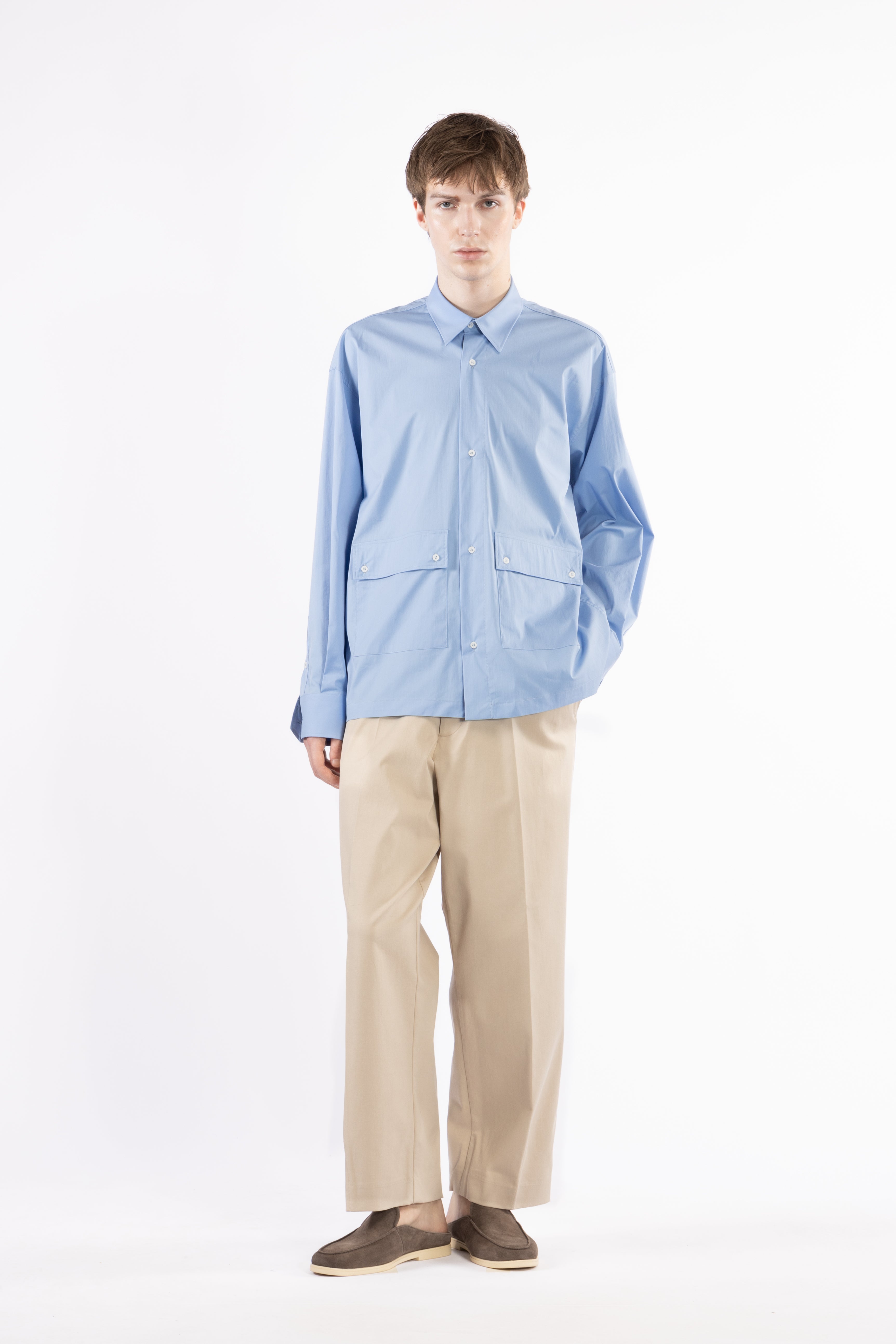 Camicia boxy in cotone con tasconi - Celeste