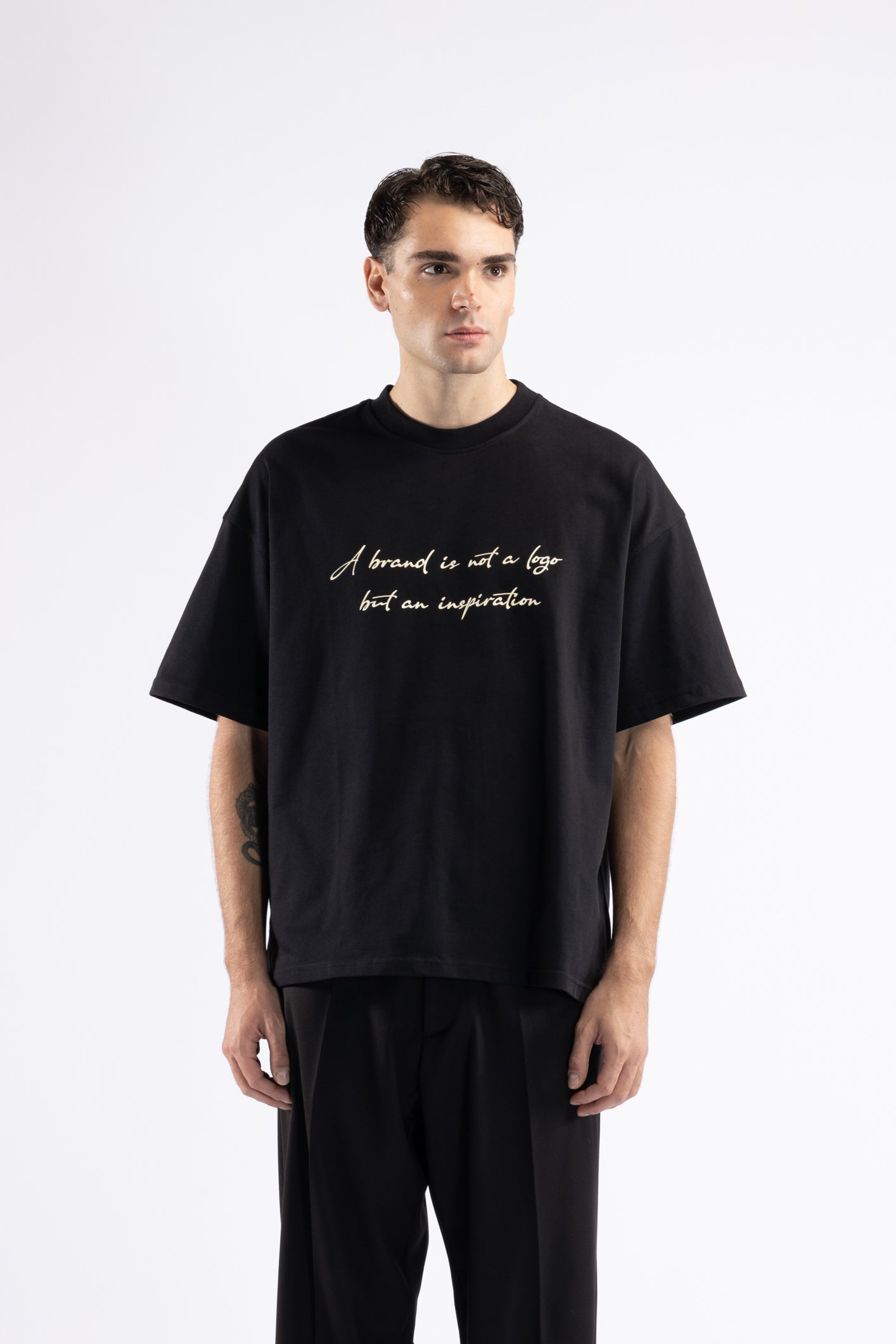 T-shirt oversize con stampa - Nero