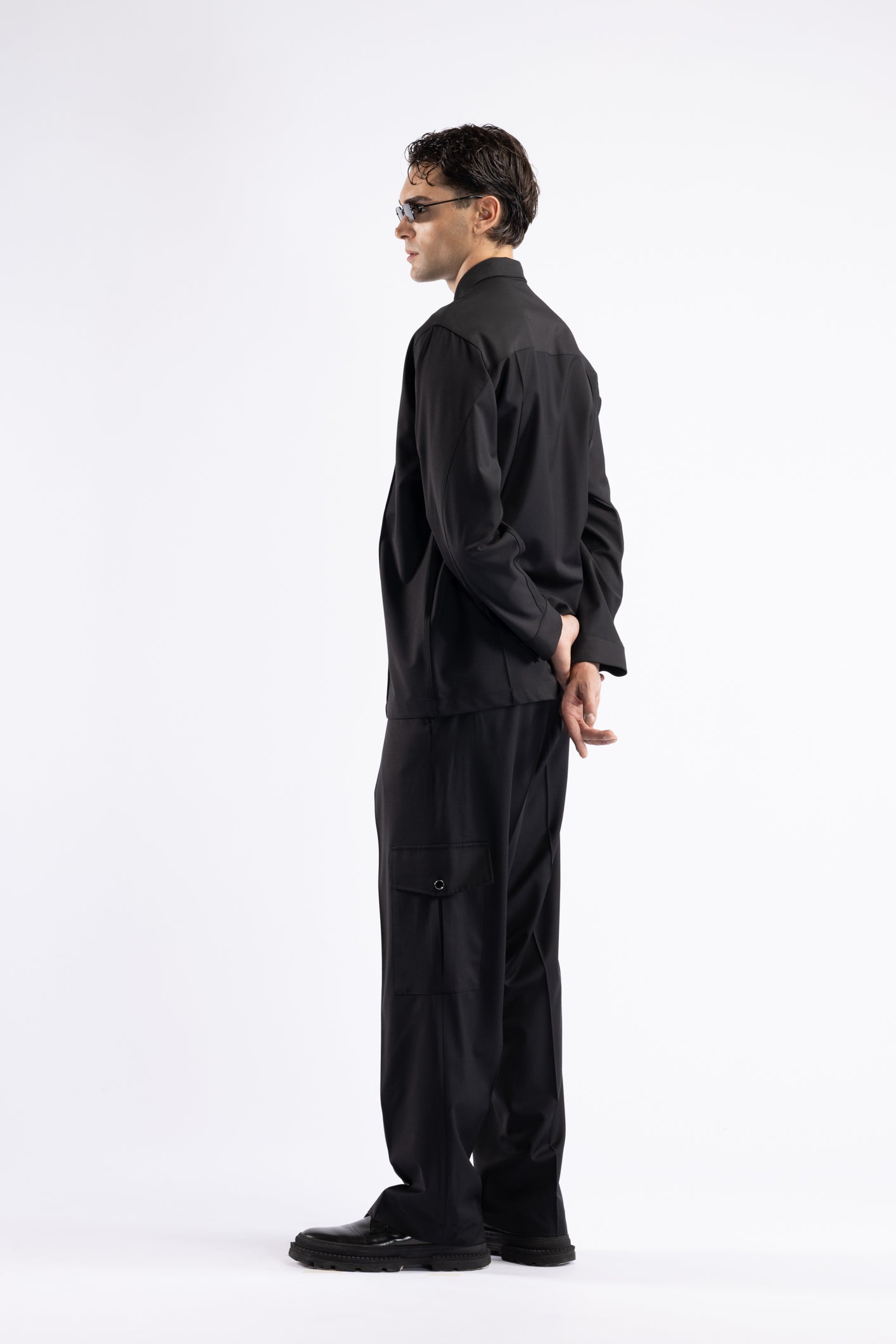 Camicia in lana con pinces - Nero