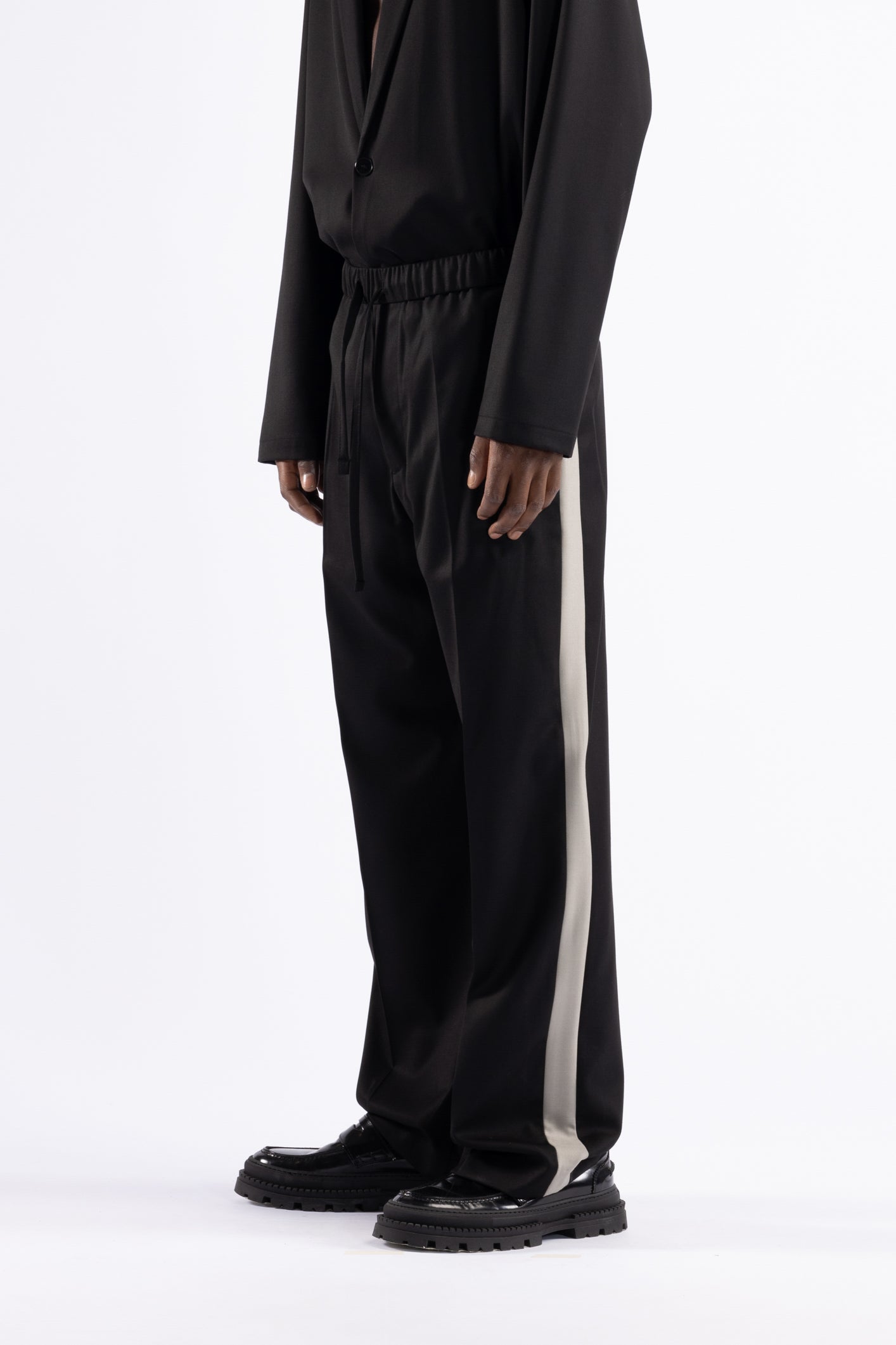 Pantalone fondo largo con coulisse - Nero