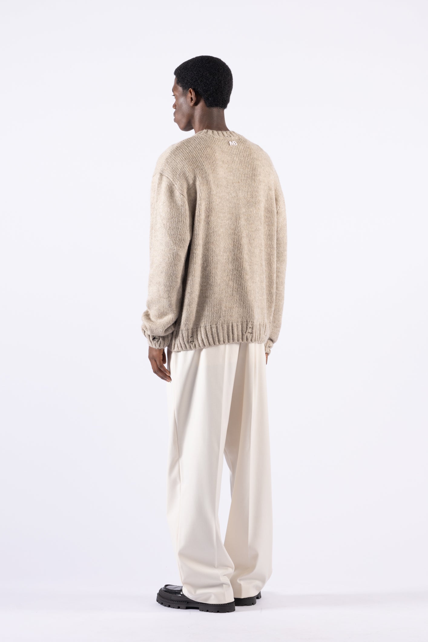 Maglia girocollo con rotture - Beige