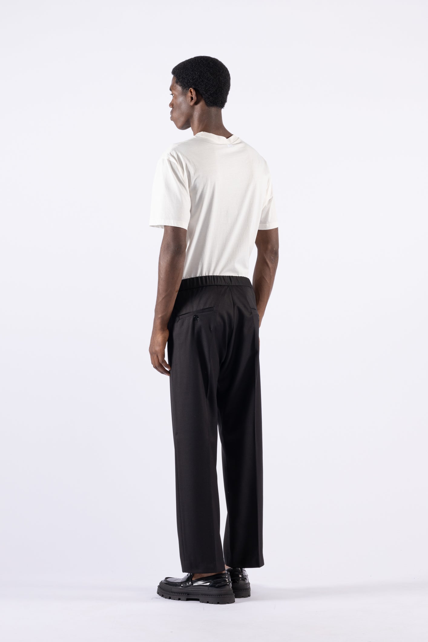 Pantalone con elastico gamba dritta - Nero