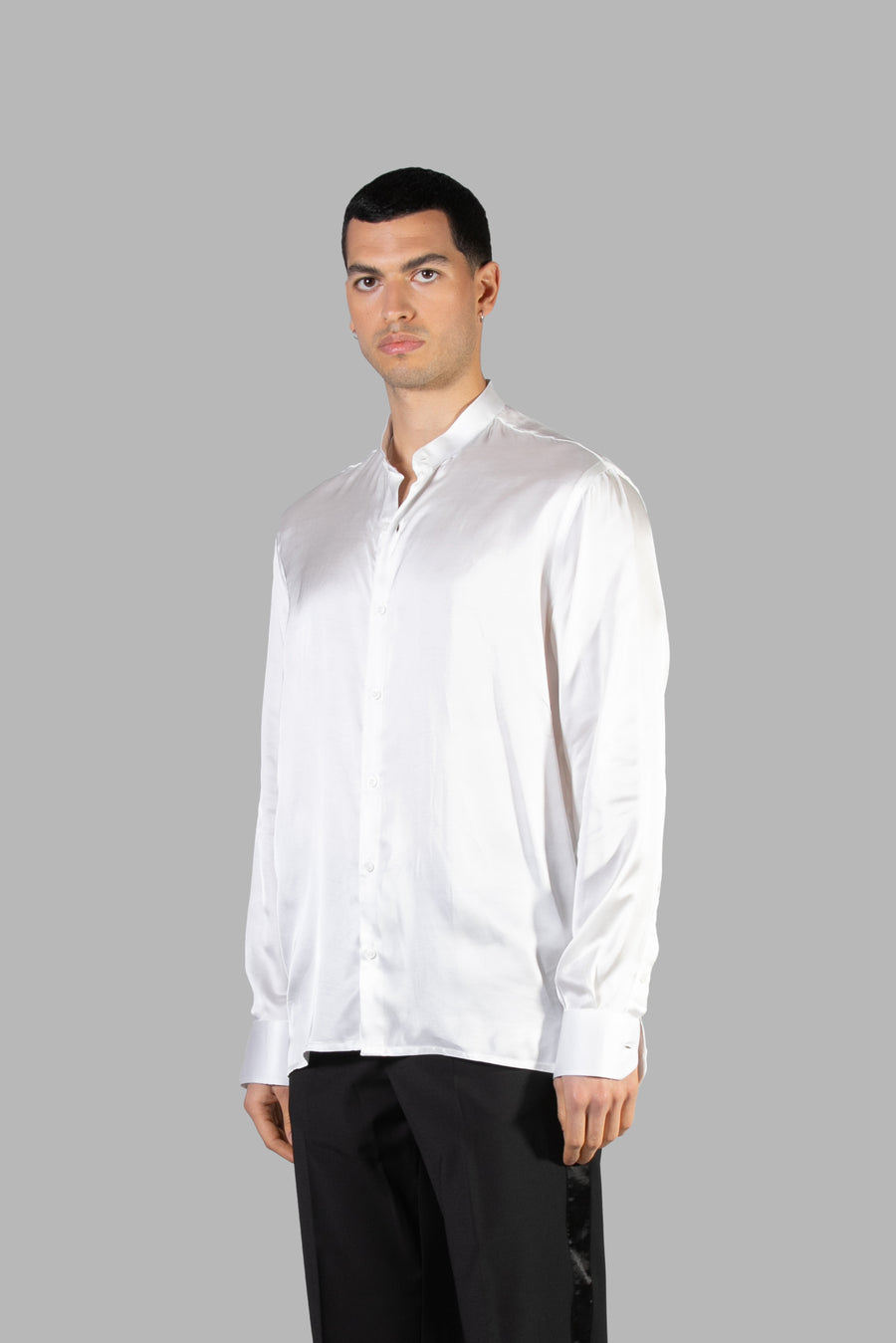 Camicia collo coreano in viscosa lucida - Bianco