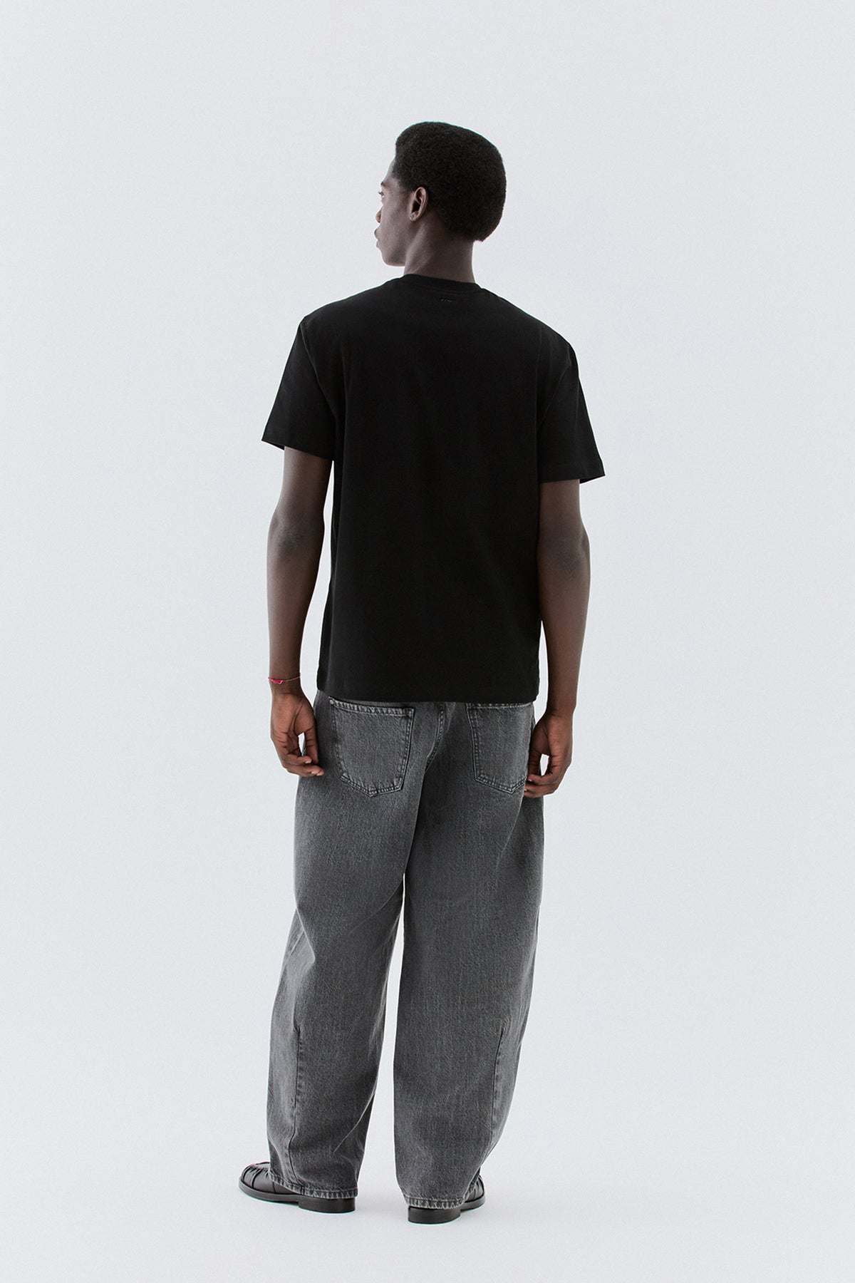 T-shirt regolare in cotone - Nero