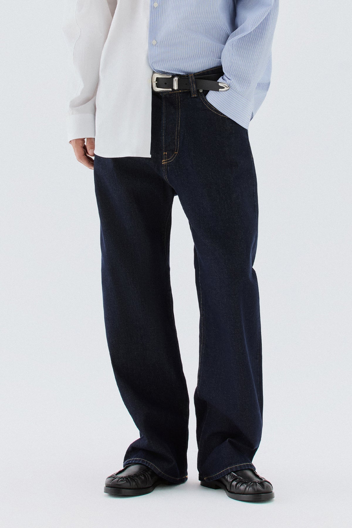 Jeans ampio lavaggio raw