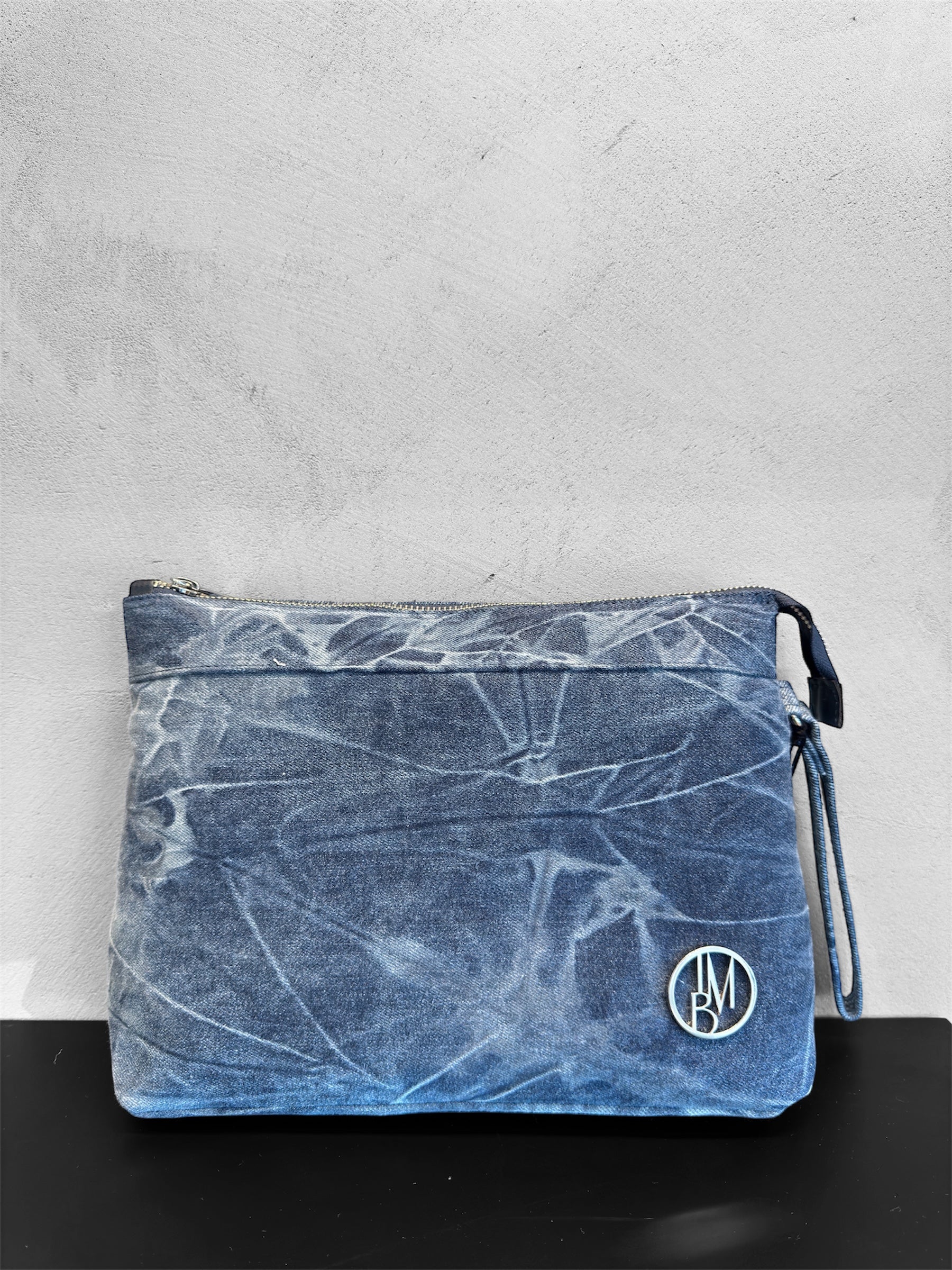 Pochette in denim blu