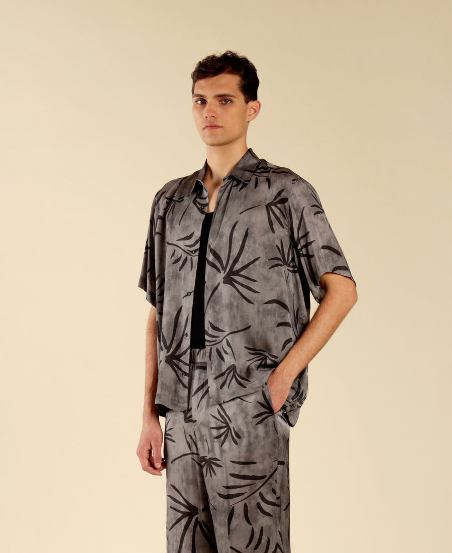 Camicia in viscosa con stampa palme