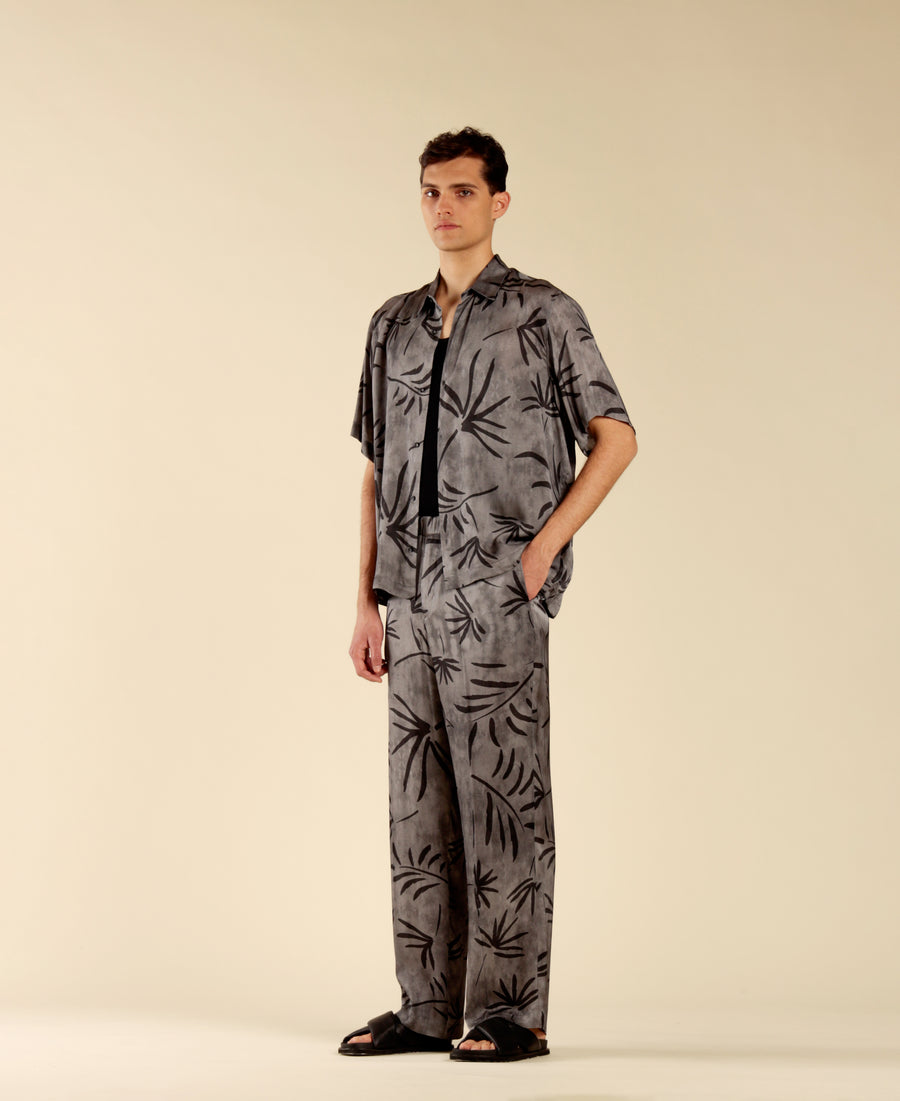 Camicia in viscosa con stampa palme