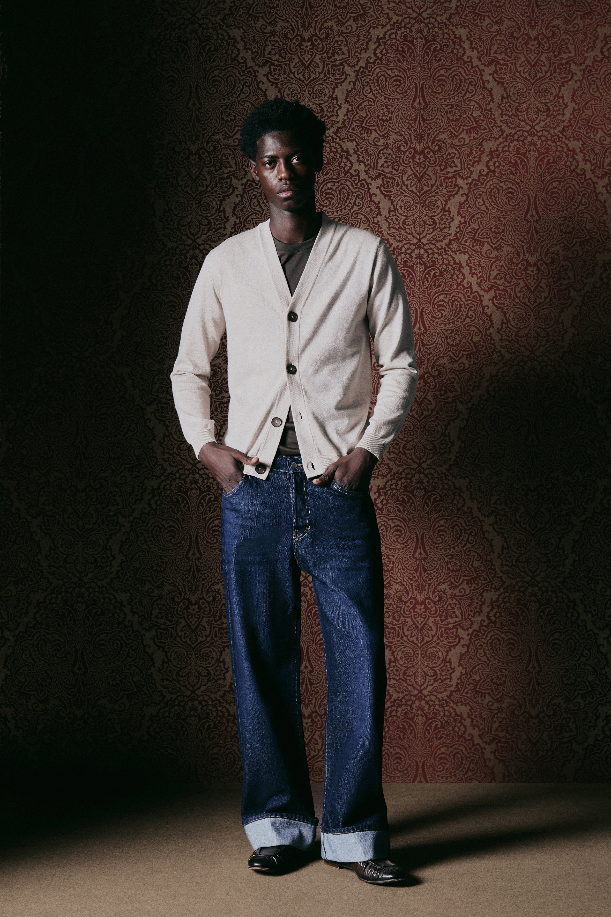 Jeans baggy con risvolto