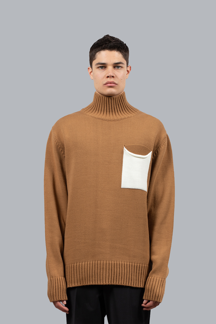 High neck sweater with contrasting pocket - Camel 